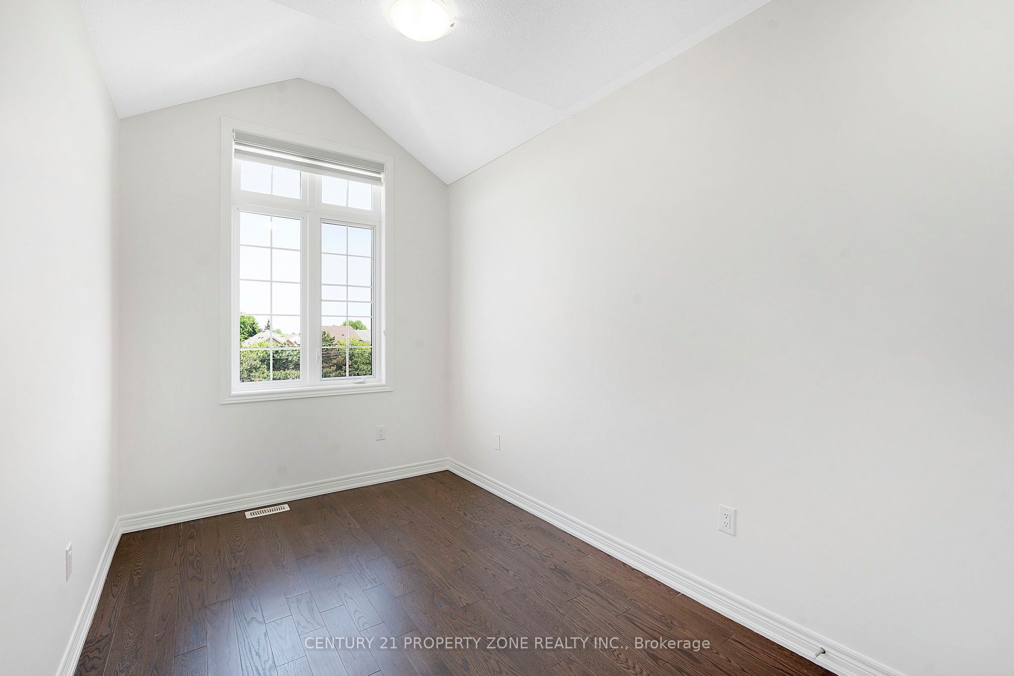 25 Hashmi Place Property Photo 14