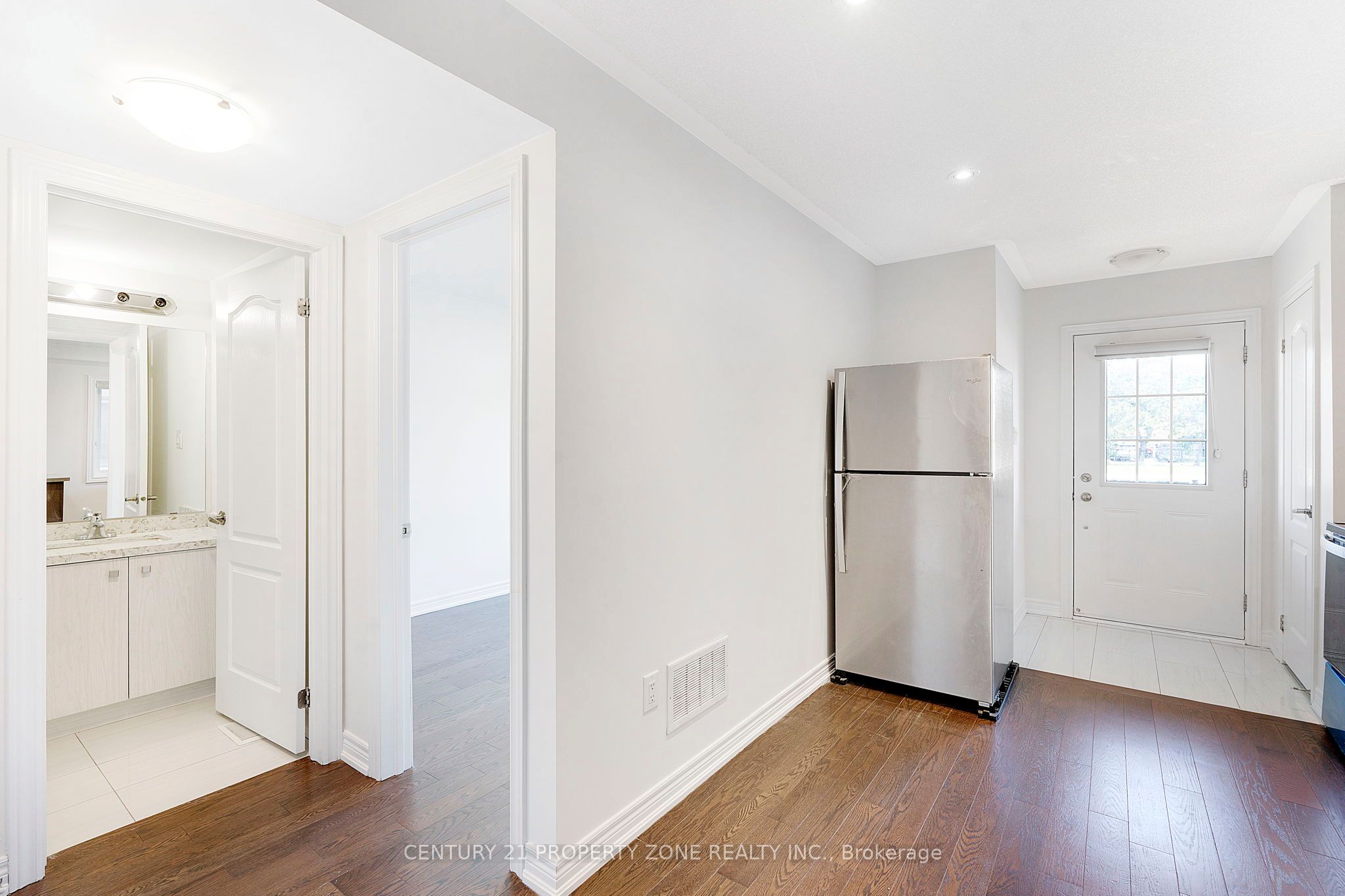 25 Hashmi Place Property Photo 23