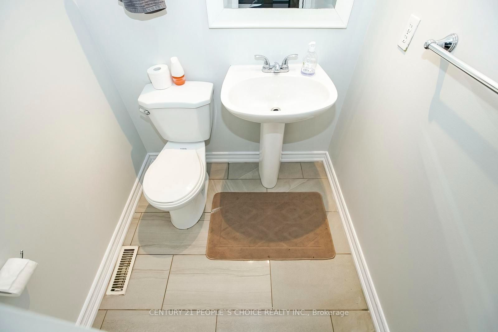 90 White Tail Crescent Property Photo 21