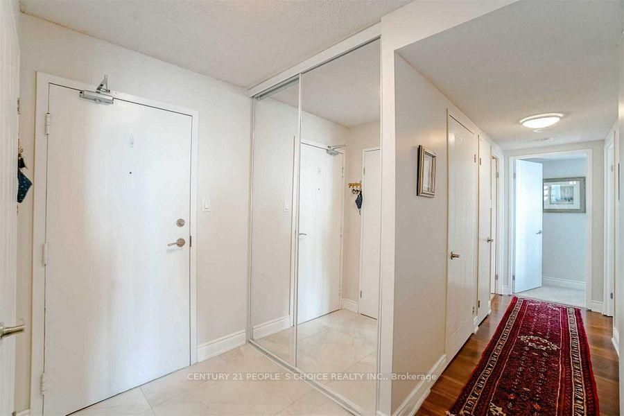 350 Webb Drive 2010 Property Photo 6