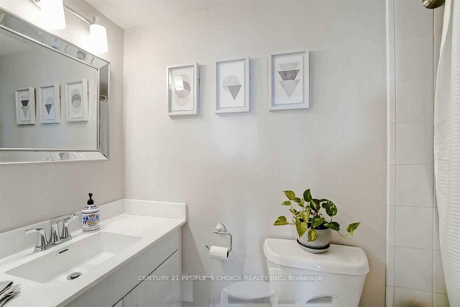 350 Webb Drive 2010 Property Photo 21