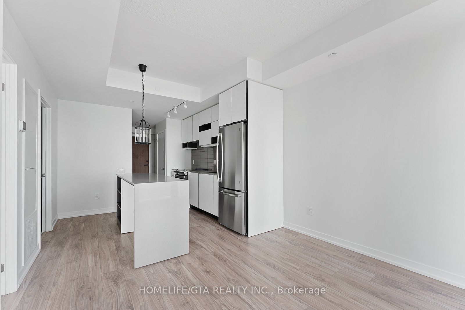 4065 Confederation Parkway 1512 Property Photo 18