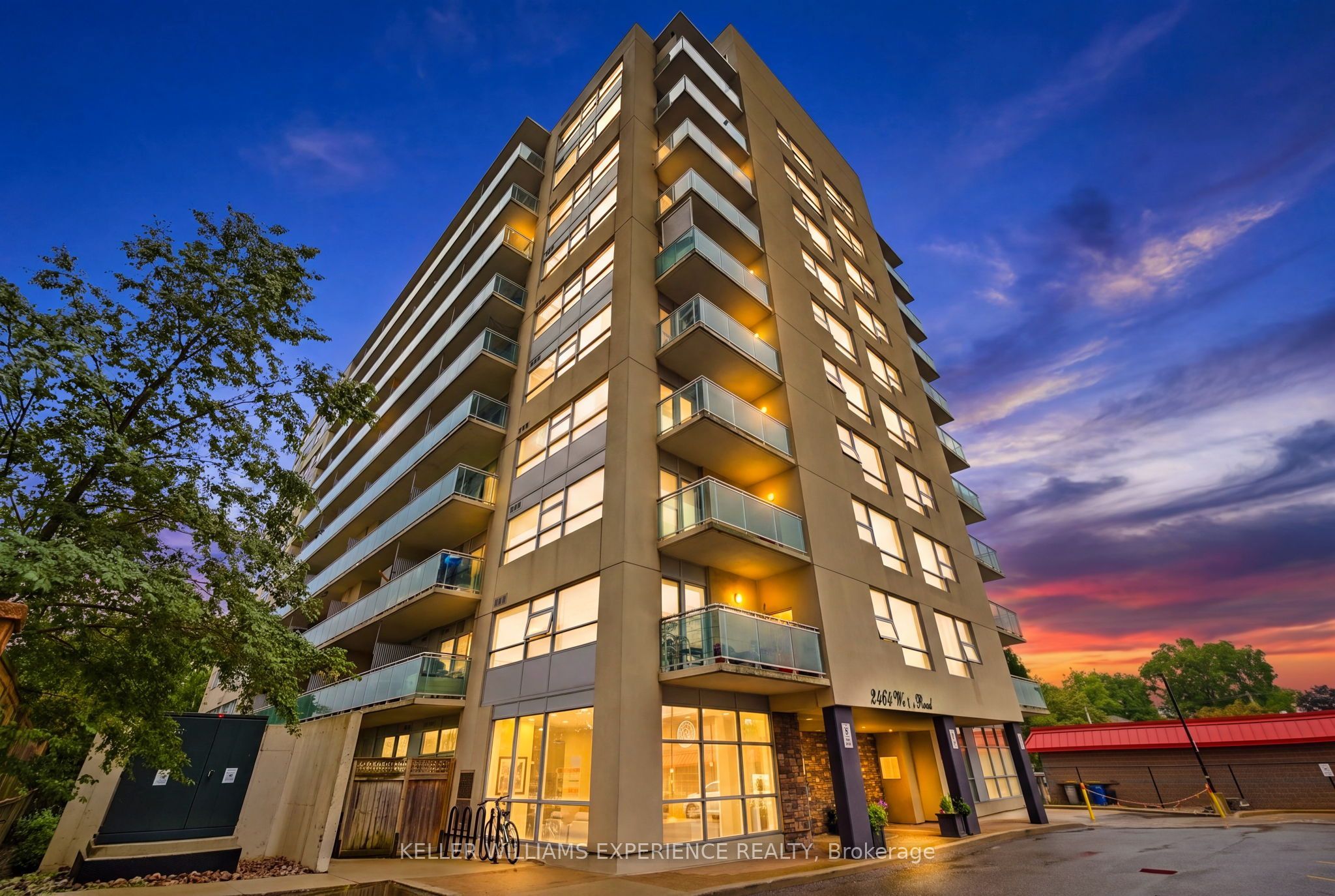 2464 Weston Road 903