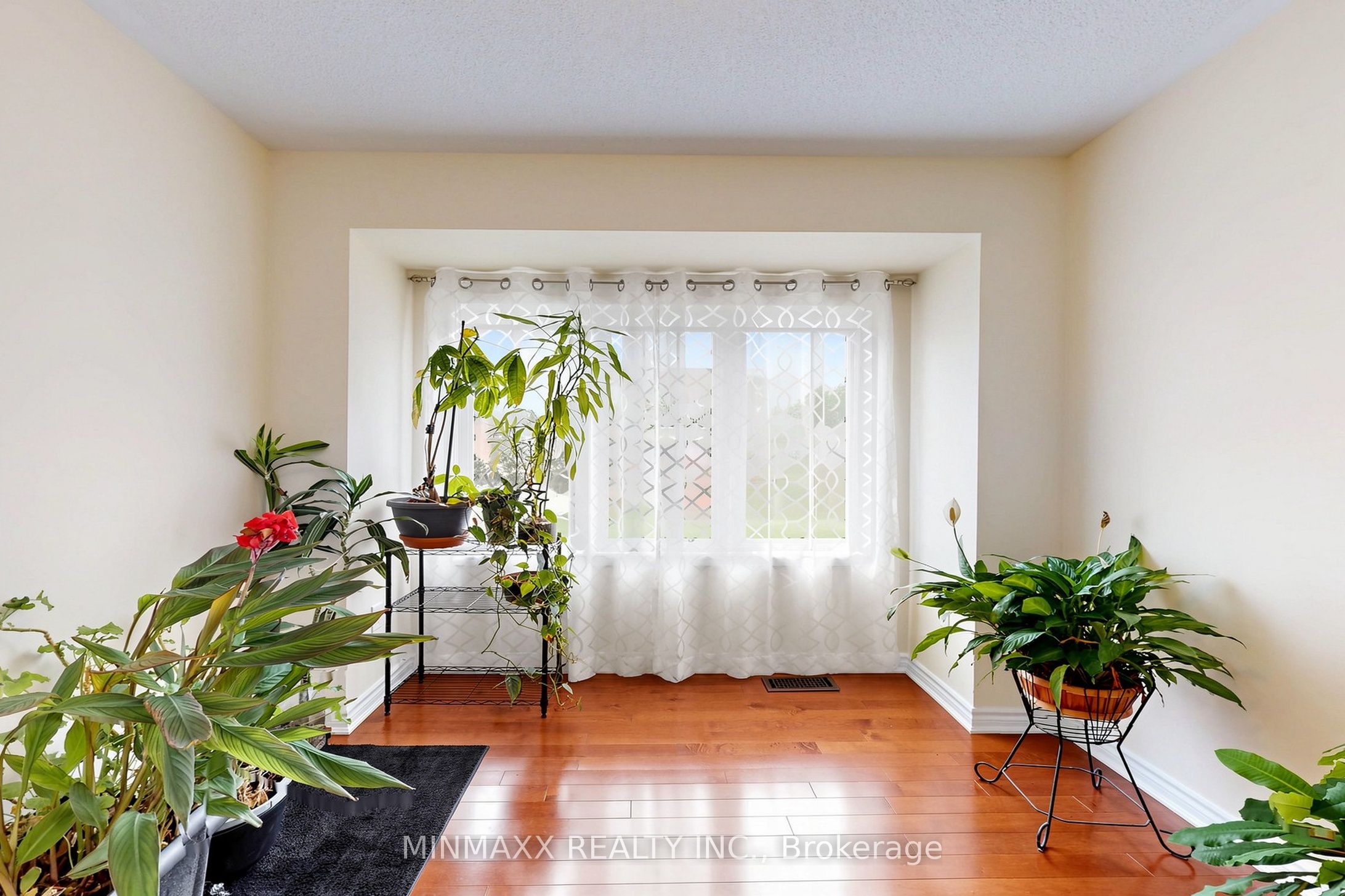293 Reis Place Property Photo 16