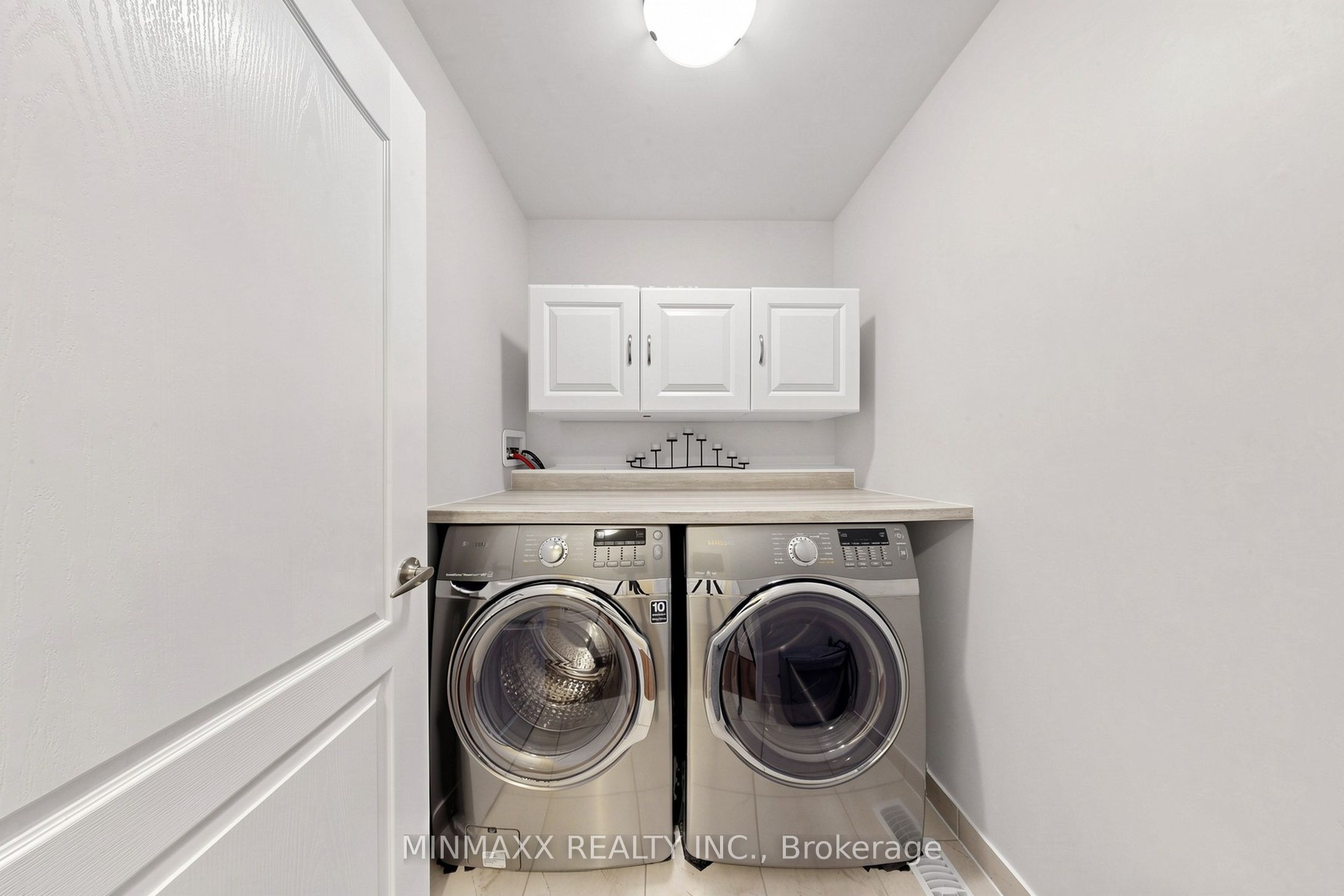 293 Reis Place Property Photo 42