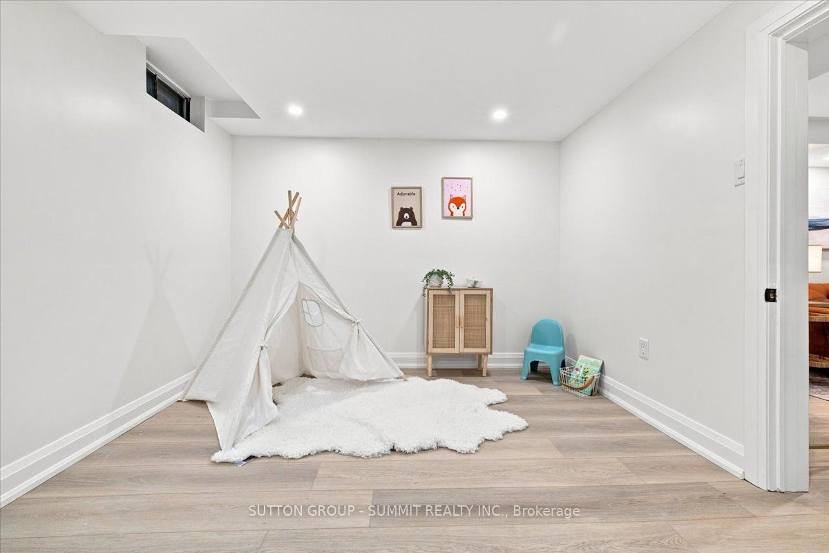 2020 Chrisdon Road Property Photo 32