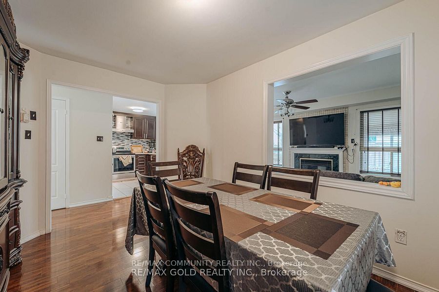 10 Squirreltail Way Property Photo 3