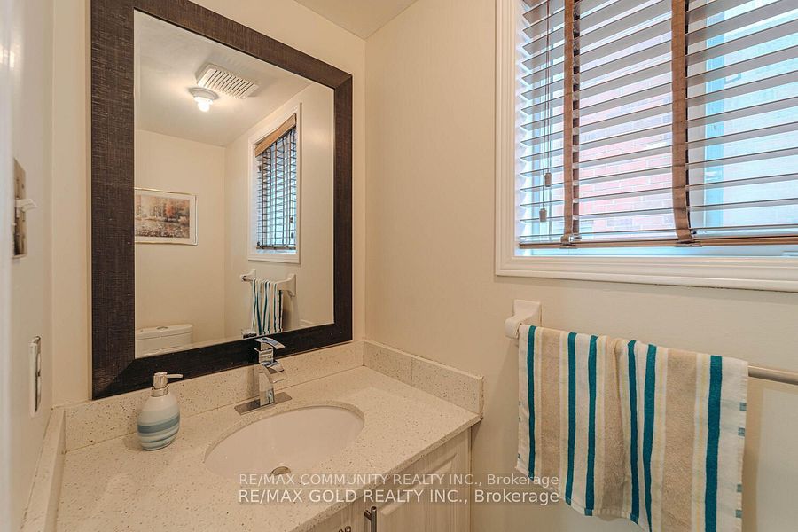 10 Squirreltail Way Property Photo 12