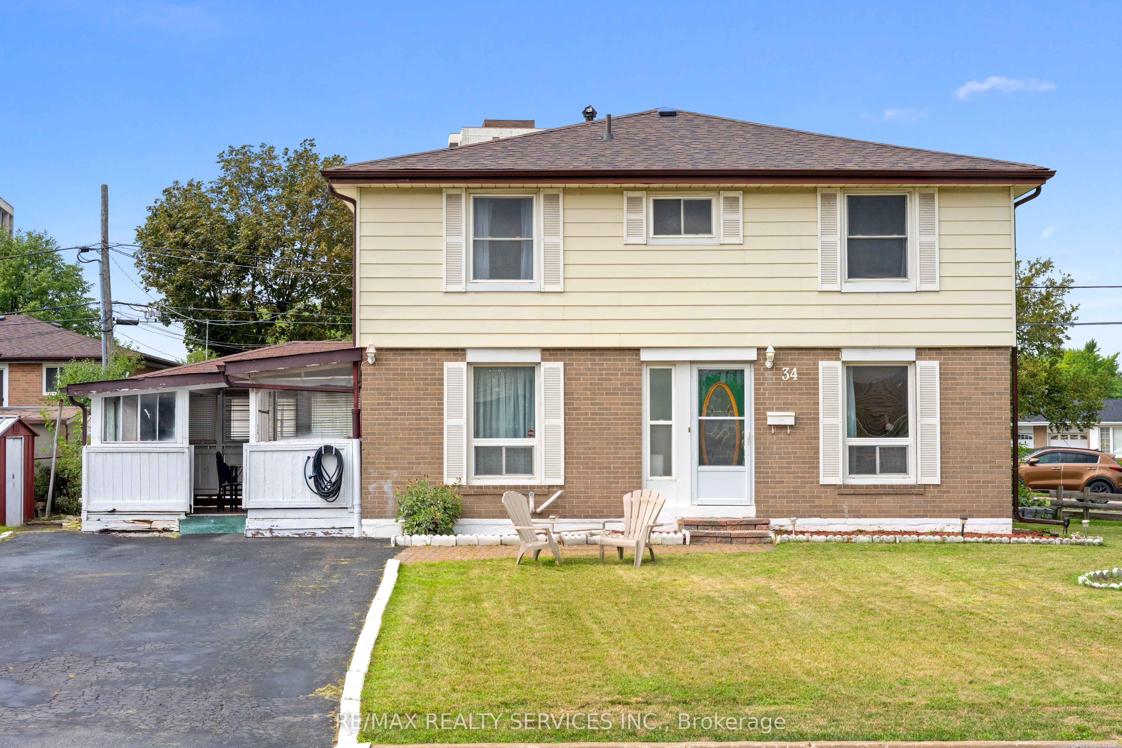 34 Cathcart Crescent Property Photo 2