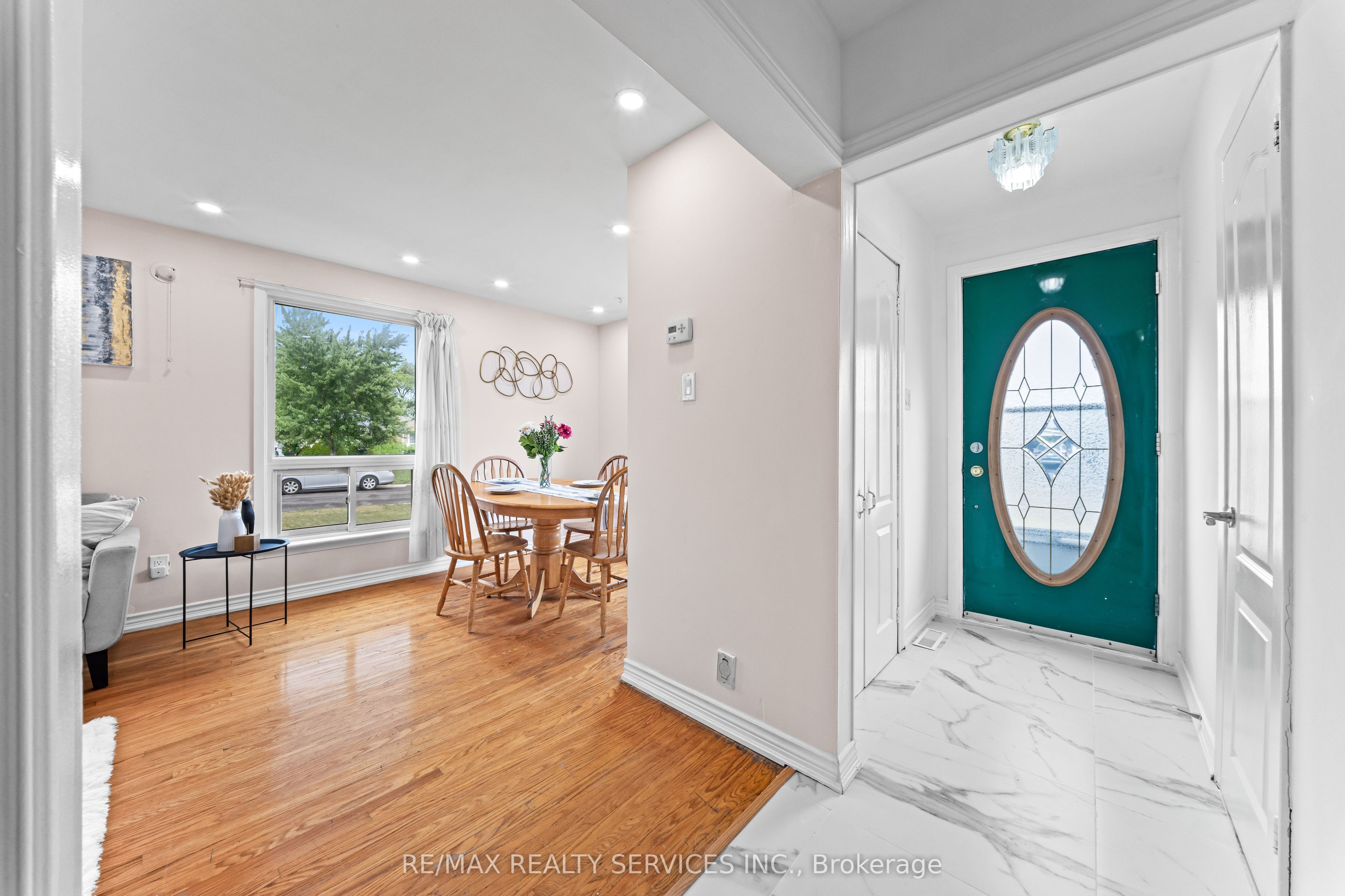 34 Cathcart Crescent Property Photo 5