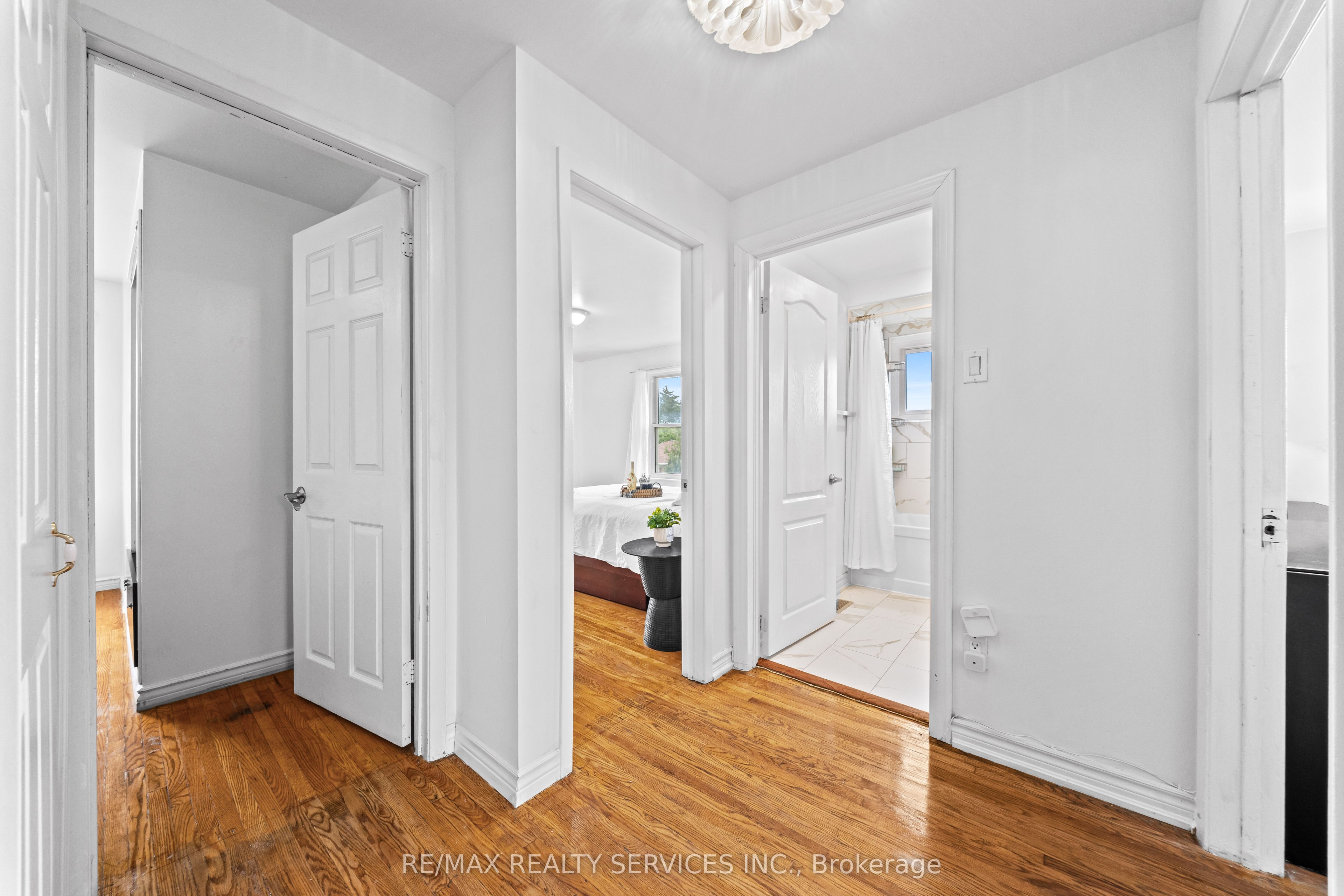 34 Cathcart Crescent Property Photo 24