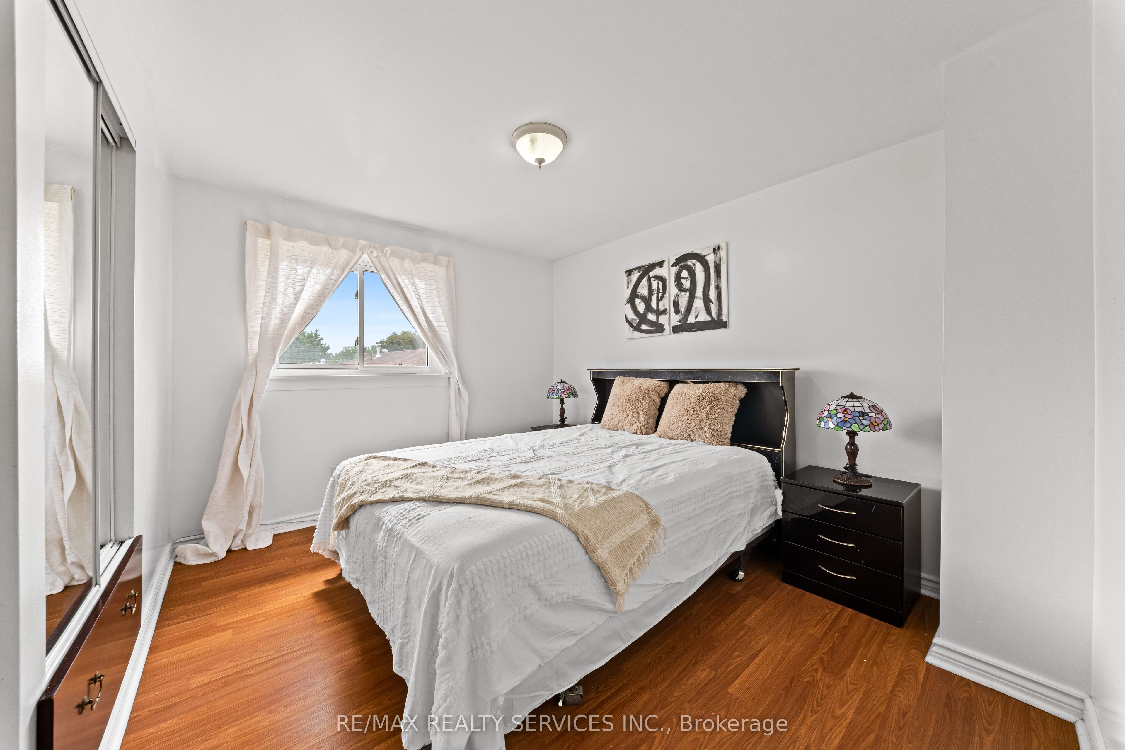 34 Cathcart Crescent Property Photo 27