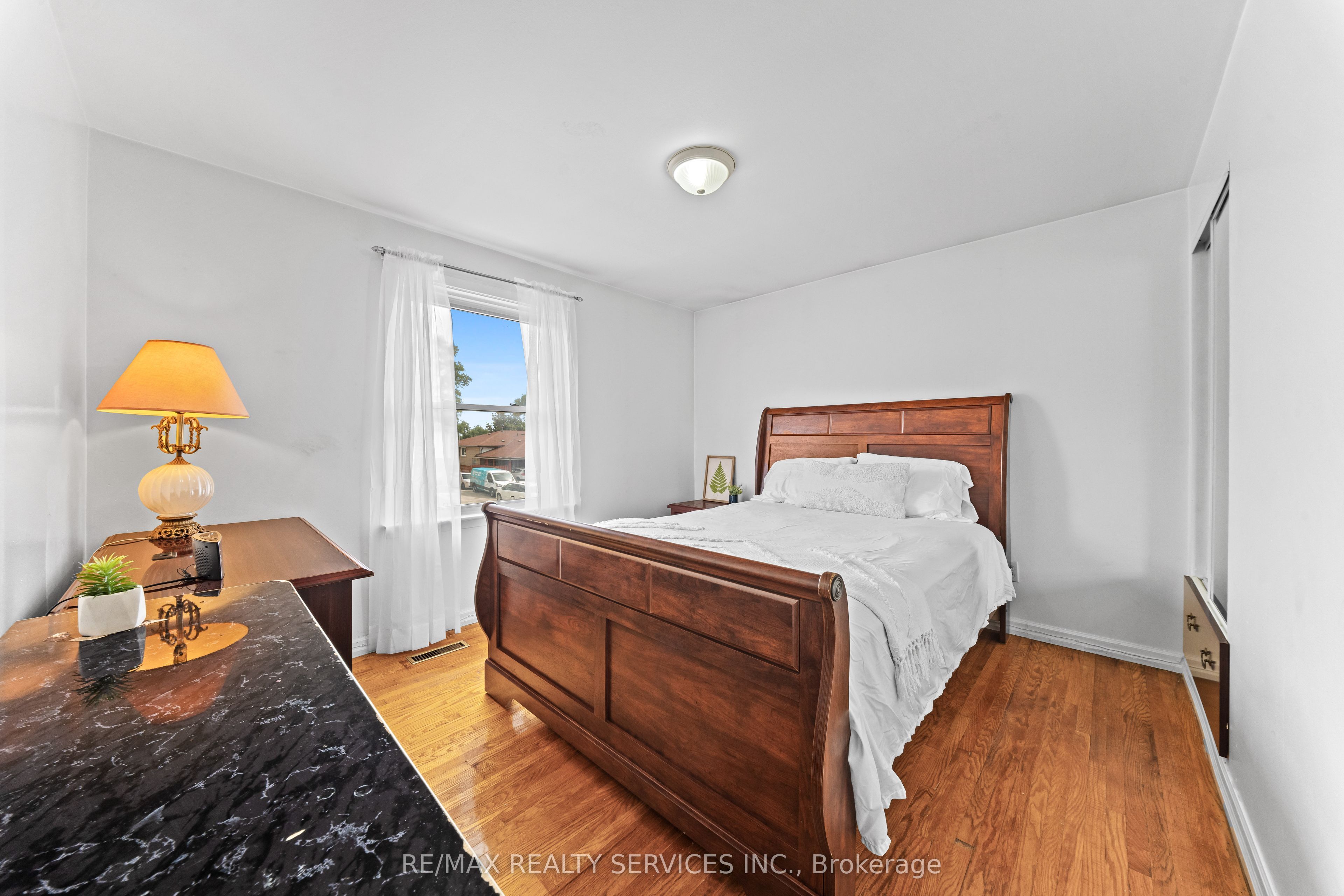 34 Cathcart Crescent Property Photo 31