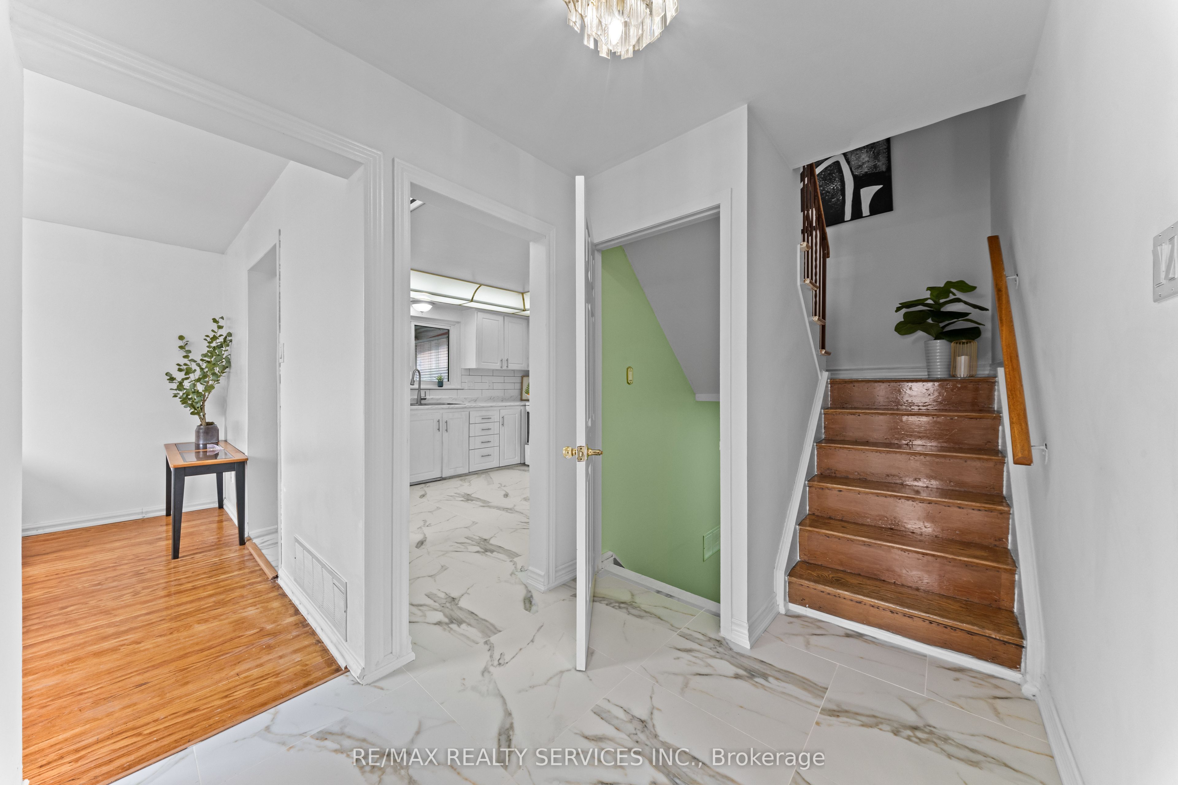 34 Cathcart Crescent Property Photo 34