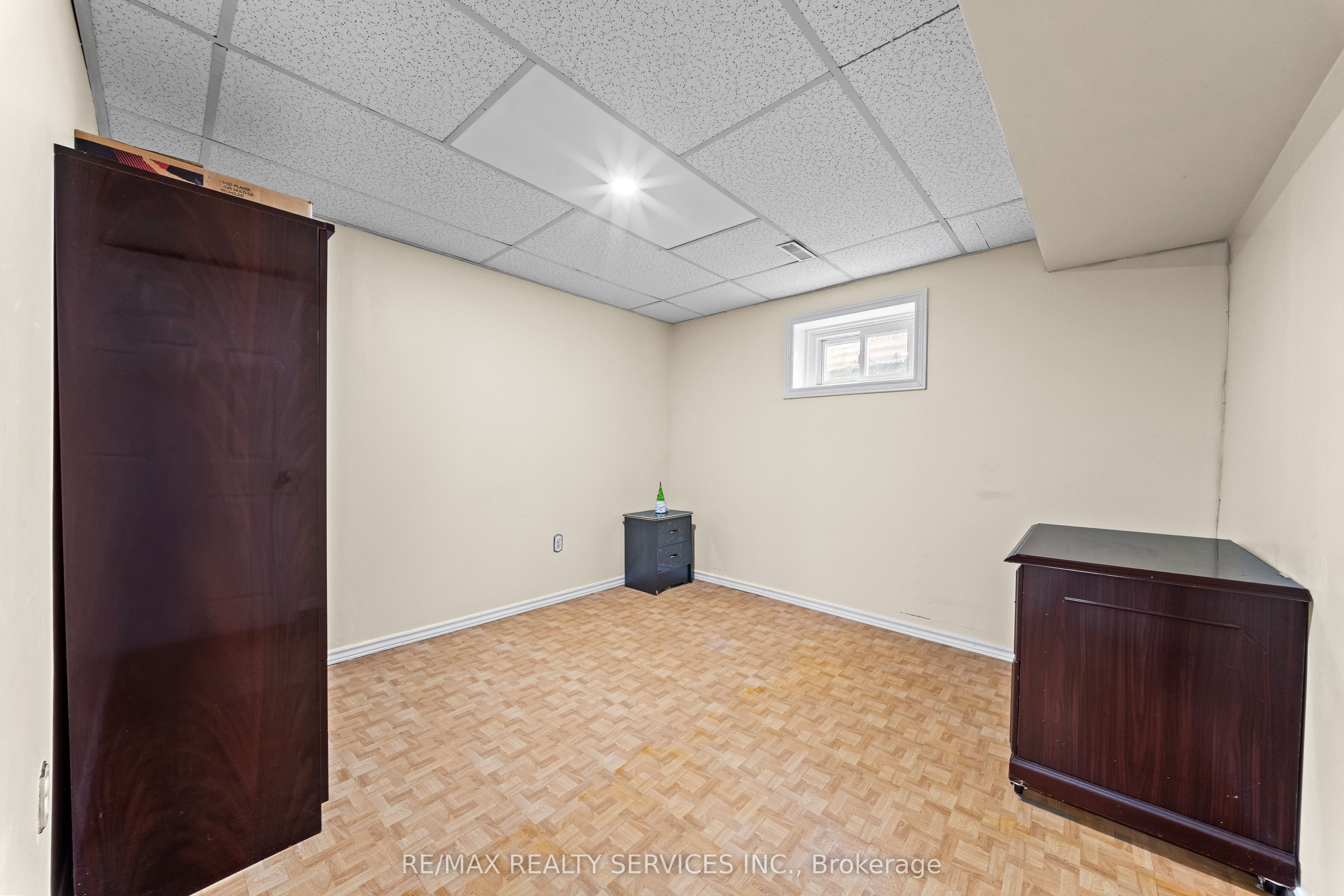 34 Cathcart Crescent Property Photo 36