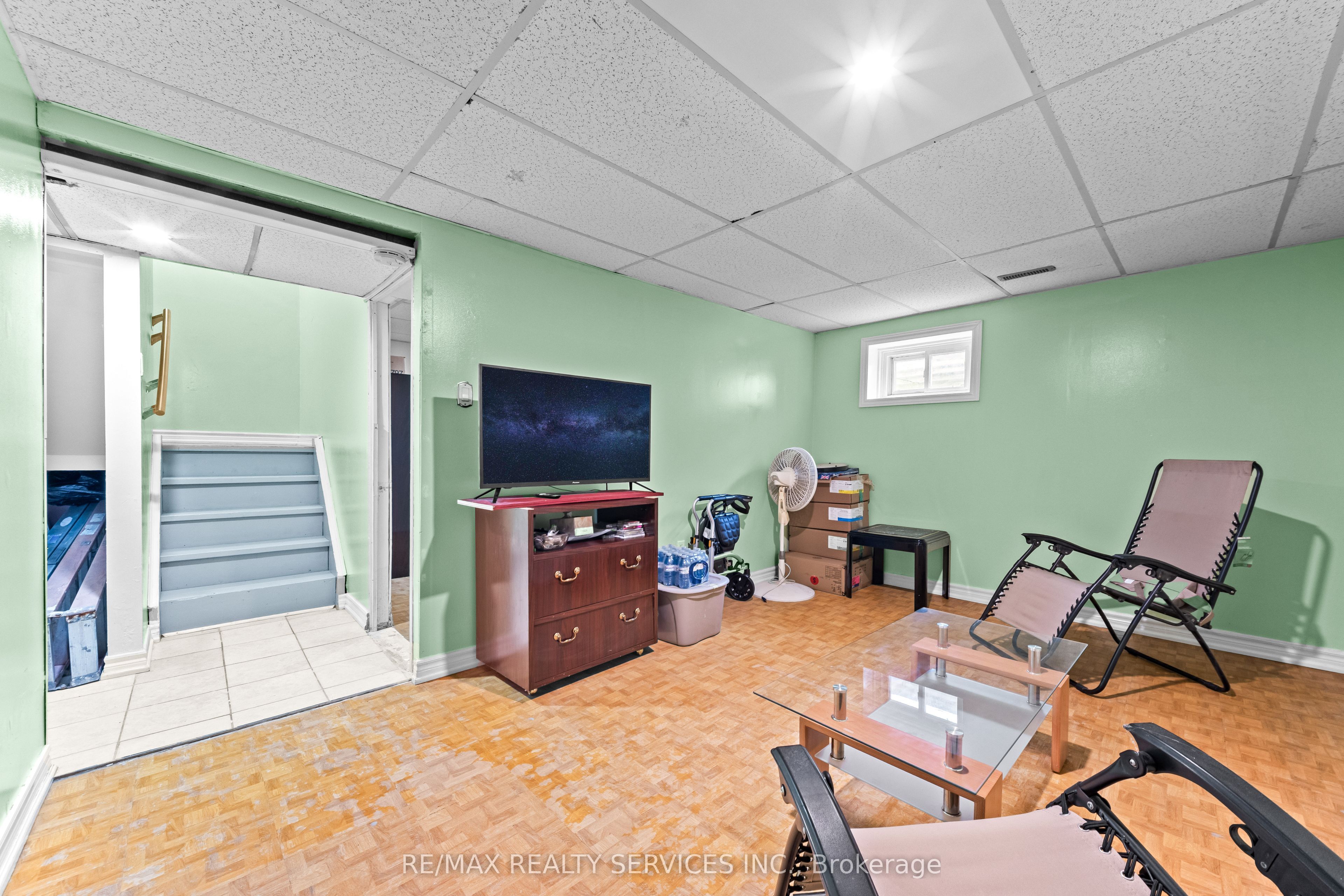 34 Cathcart Crescent Property Photo 37
