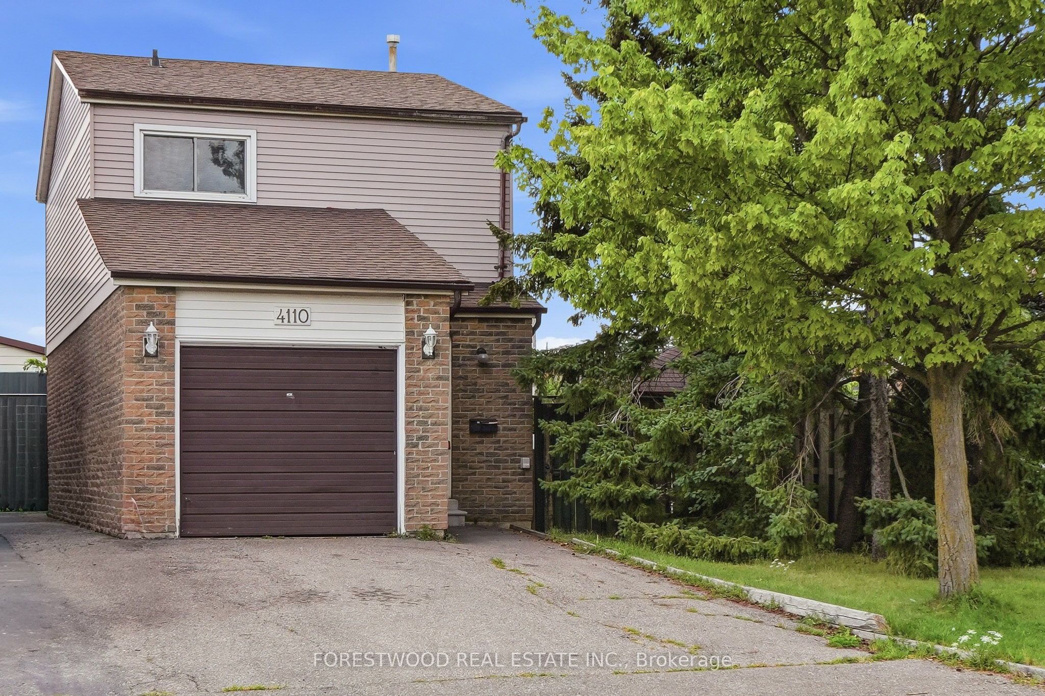 4110 Quaker Hill Drive Property Photo 2