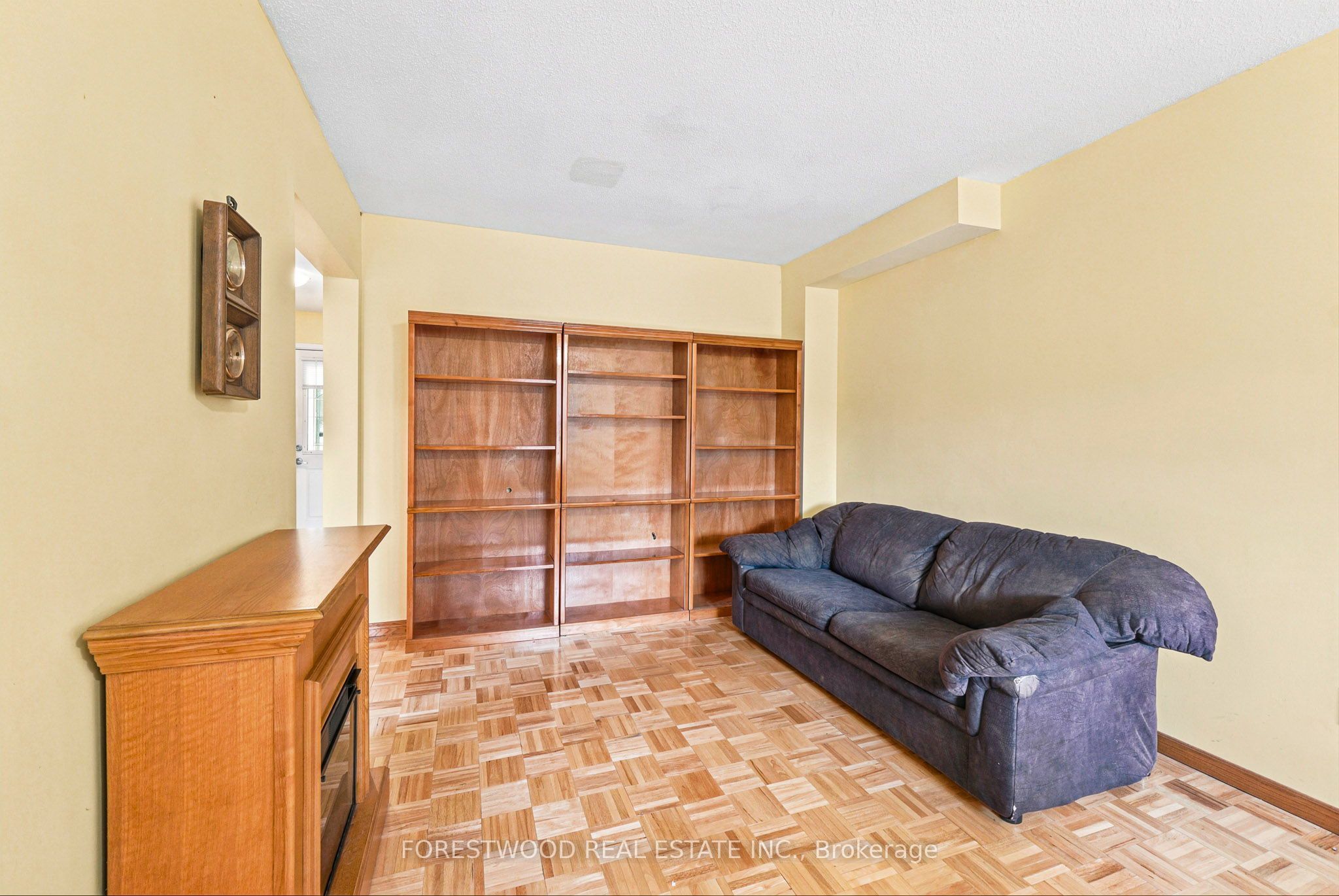4110 Quaker Hill Drive Property Photo 4