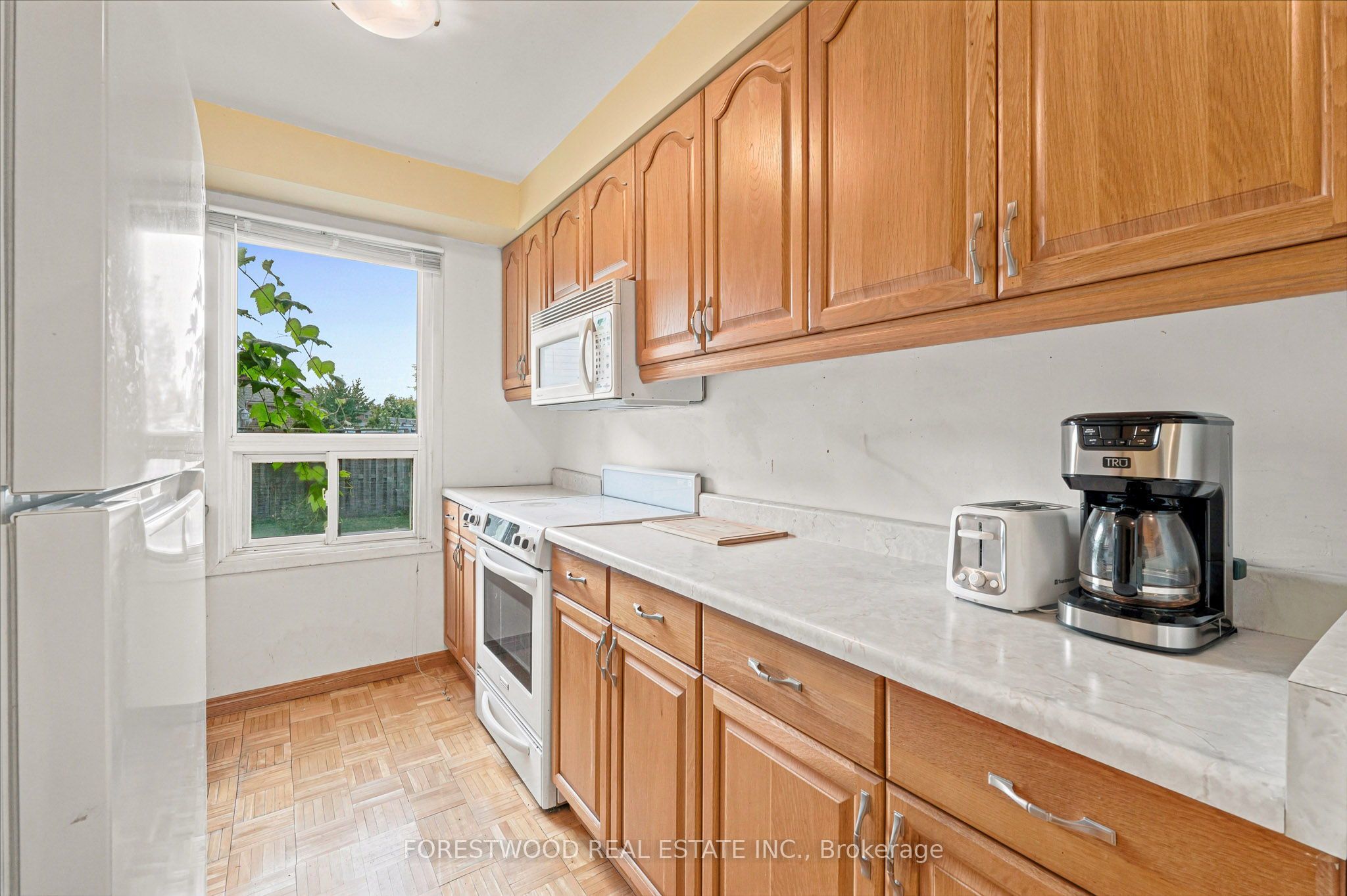4110 Quaker Hill Drive Property Photo 8