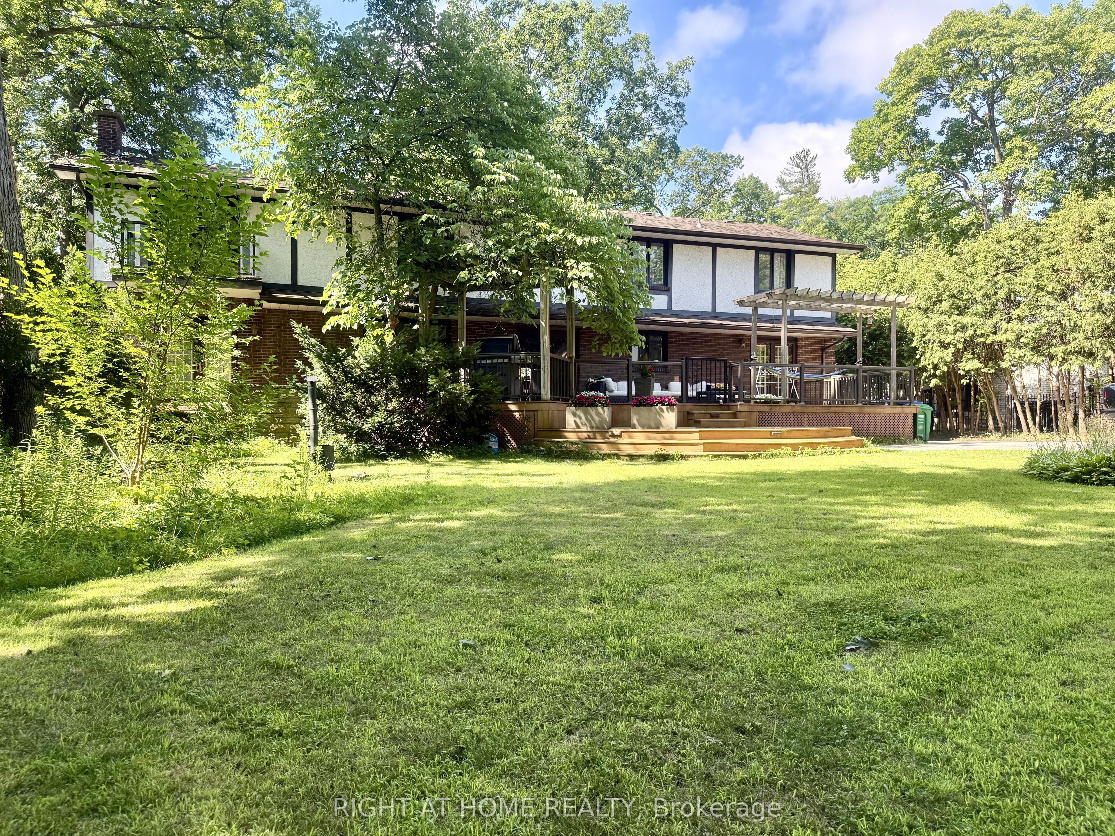 2123 Gordon Drive Property Photo 41