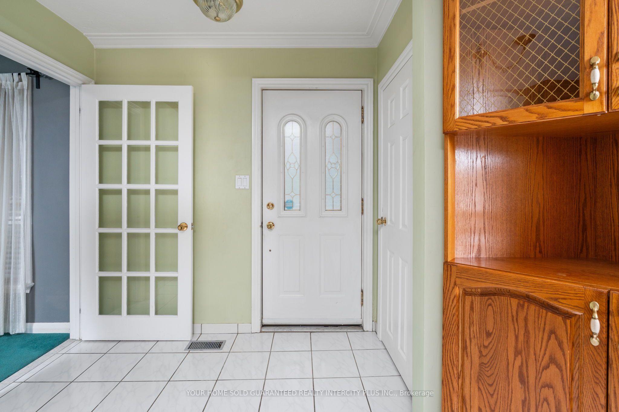 67 Bentworth Avenue Property Photo 8