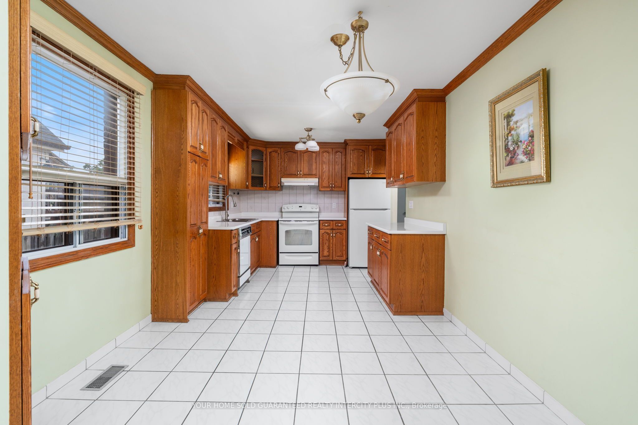 67 Bentworth Avenue Property Photo 9