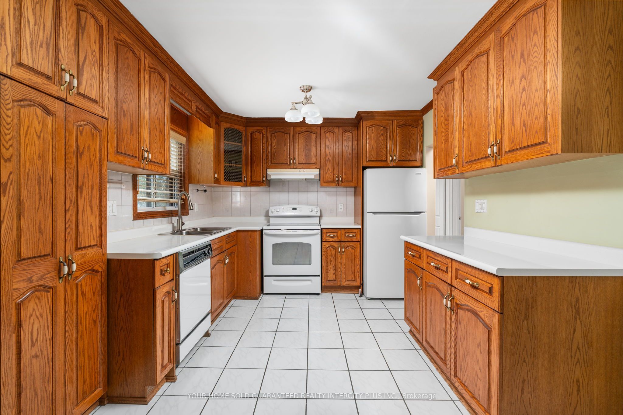 67 Bentworth Avenue Property Photo 10