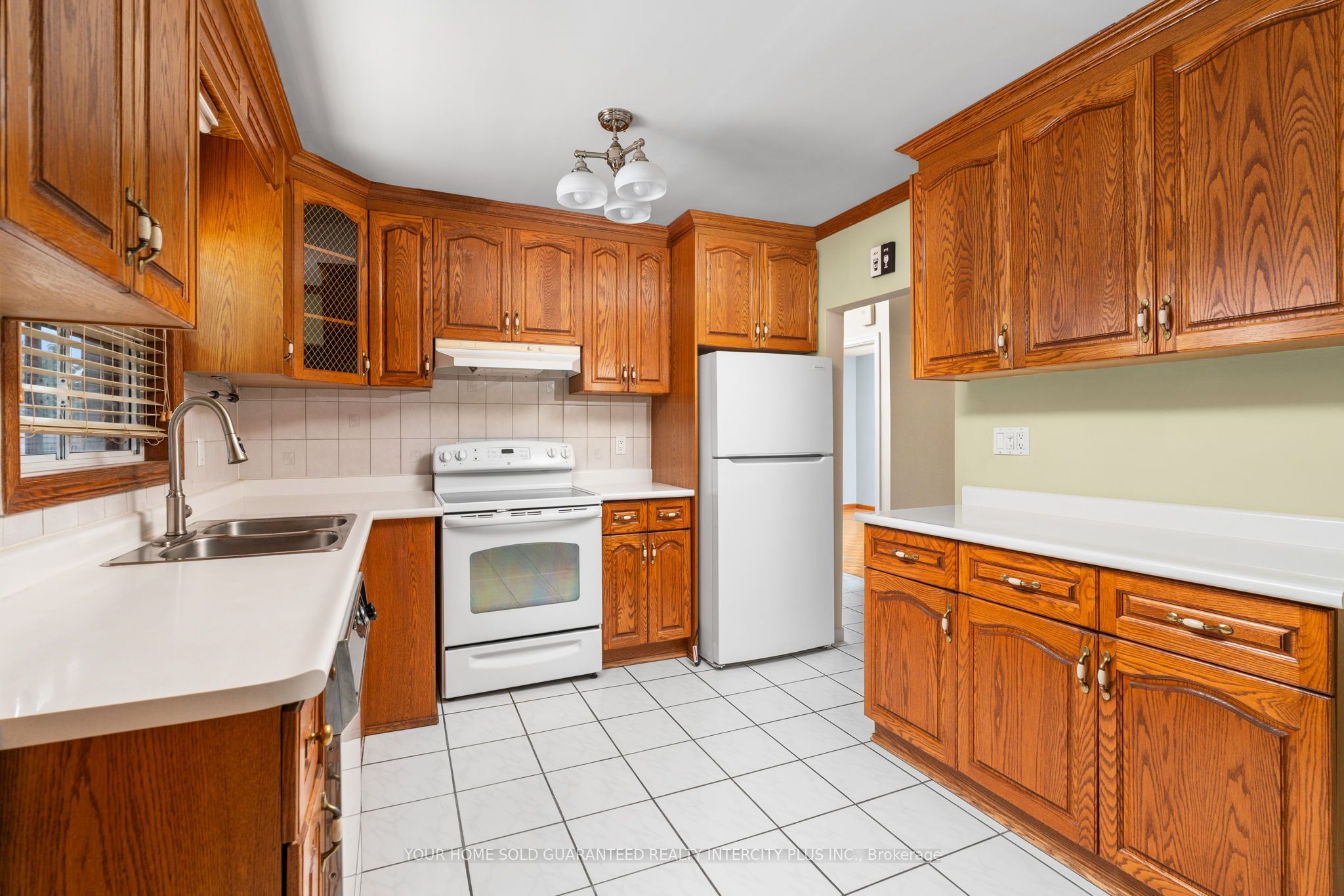67 Bentworth Avenue Property Photo 12