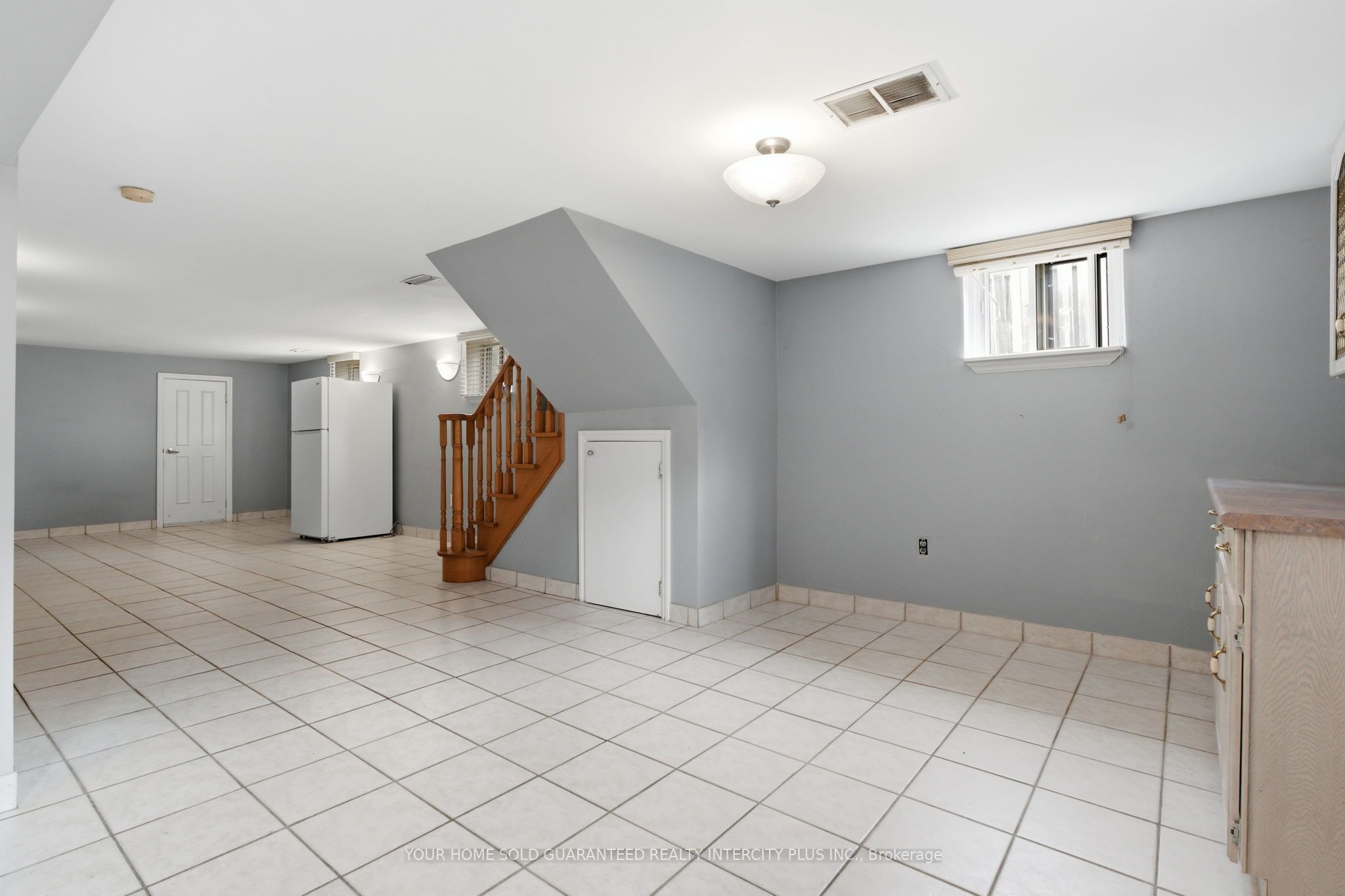 67 Bentworth Avenue Property Photo 35