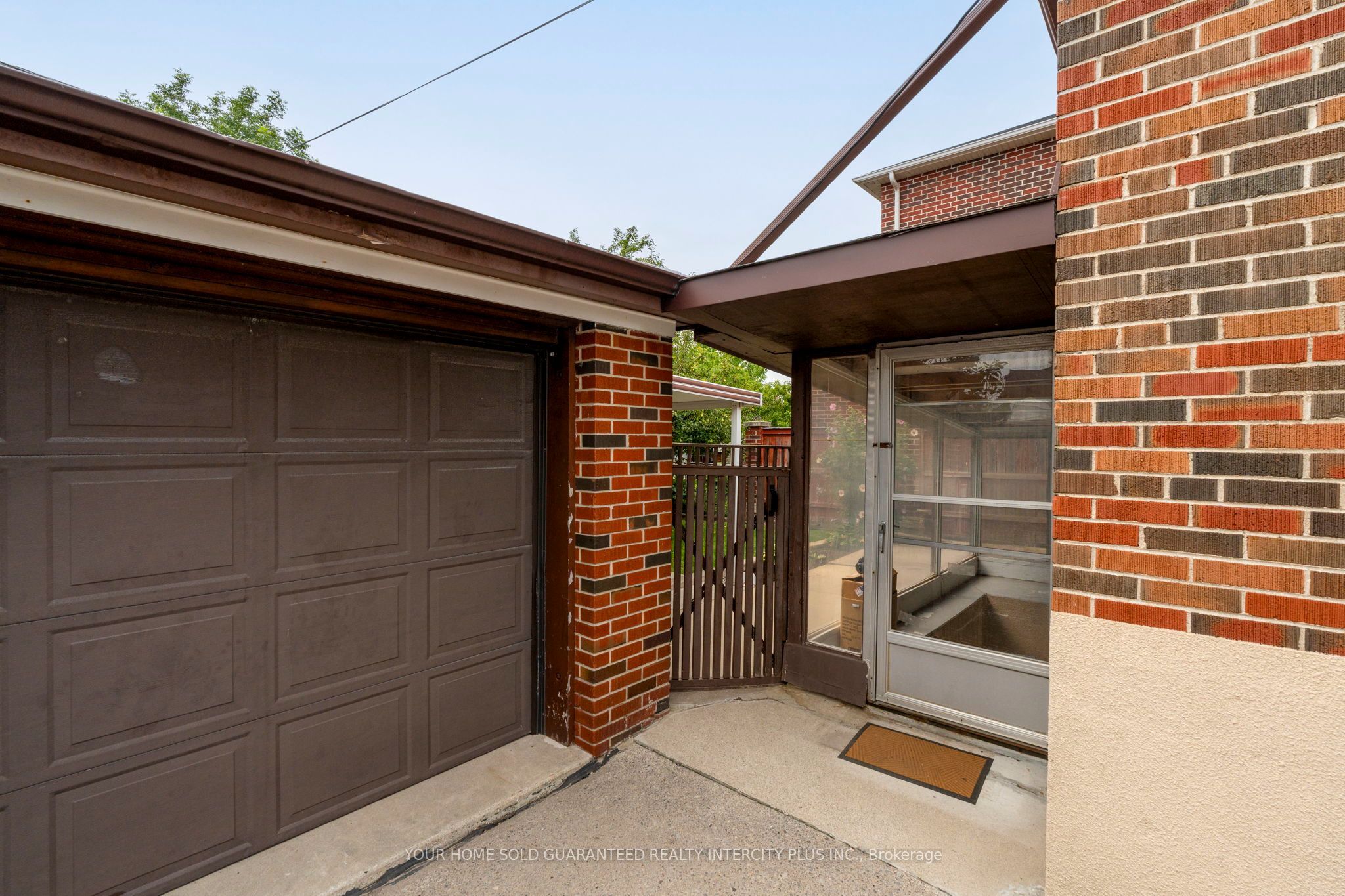 67 Bentworth Avenue Property Photo 44