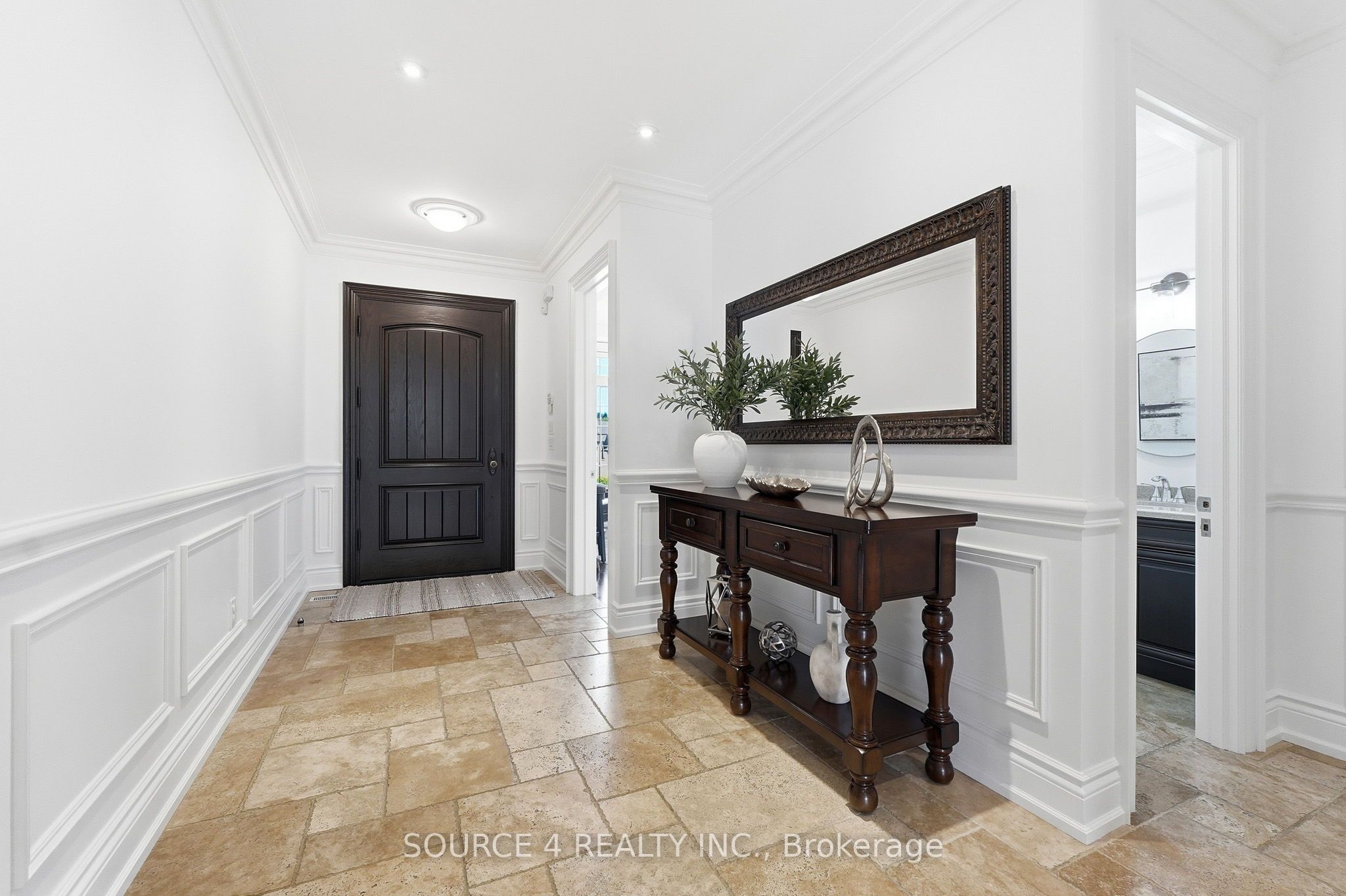 39 Amesbury Drive Property Photo 5