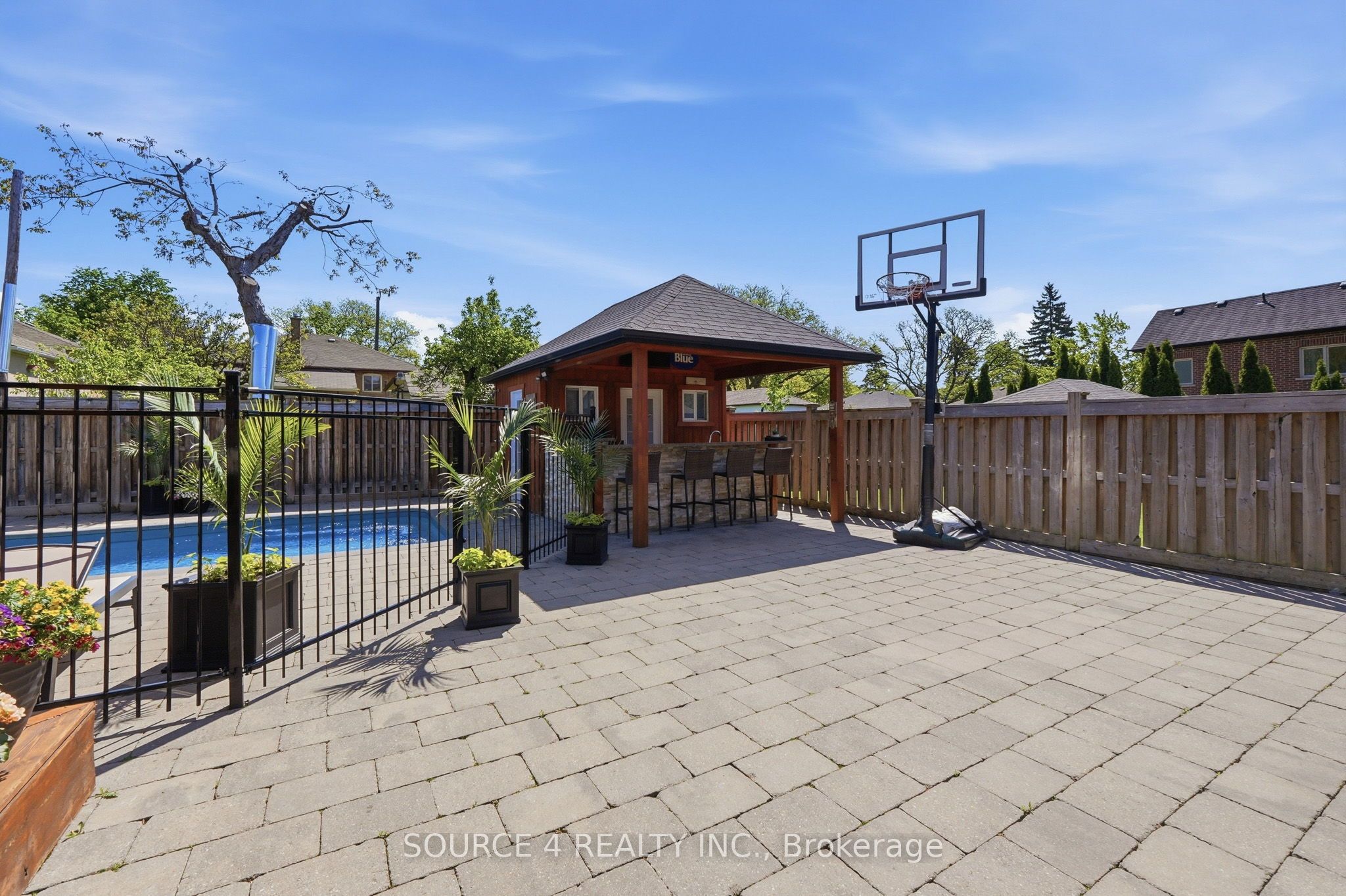 39 Amesbury Drive Property Photo 42