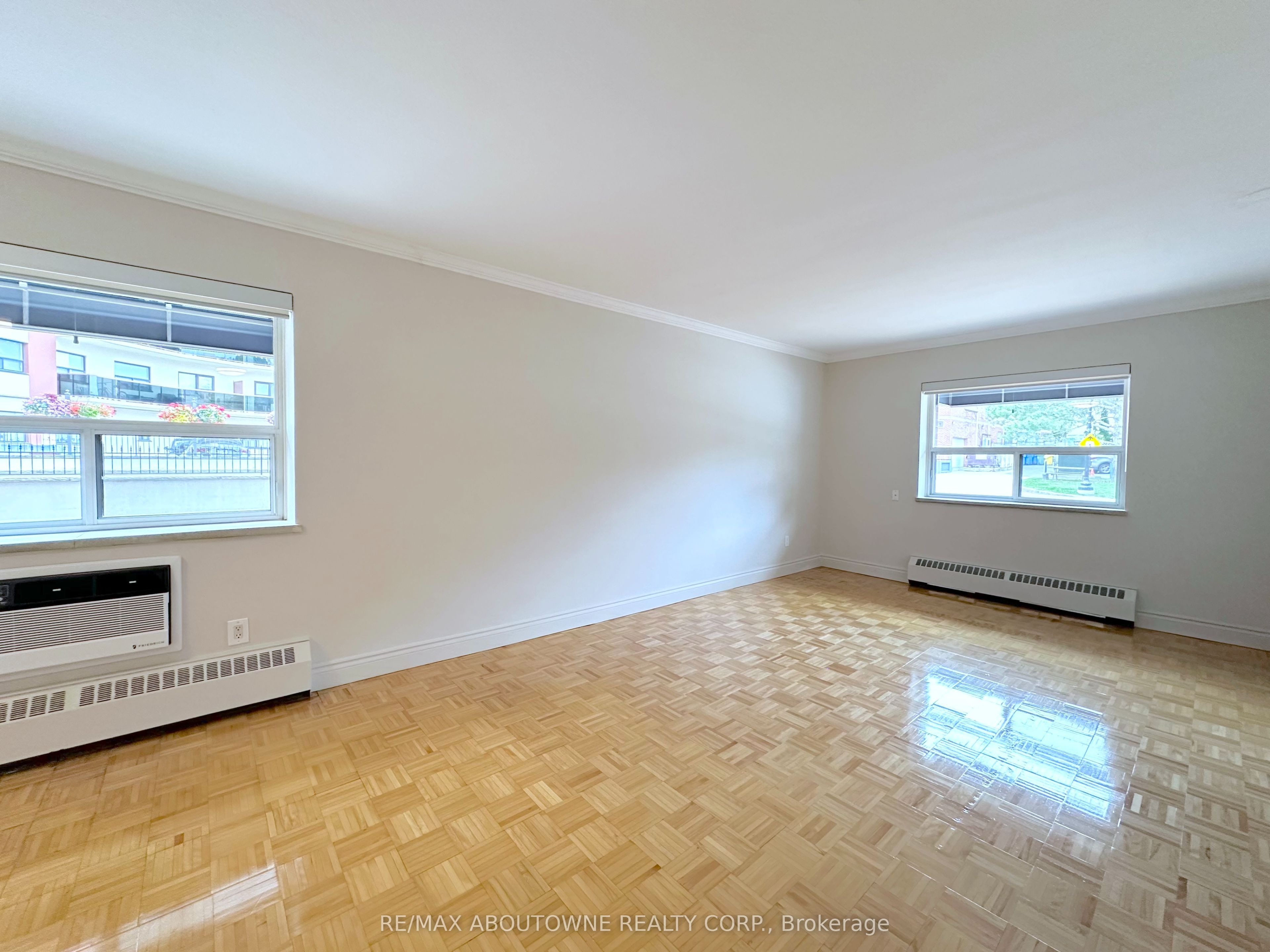 135 Allan Street 109 Property Photo 2