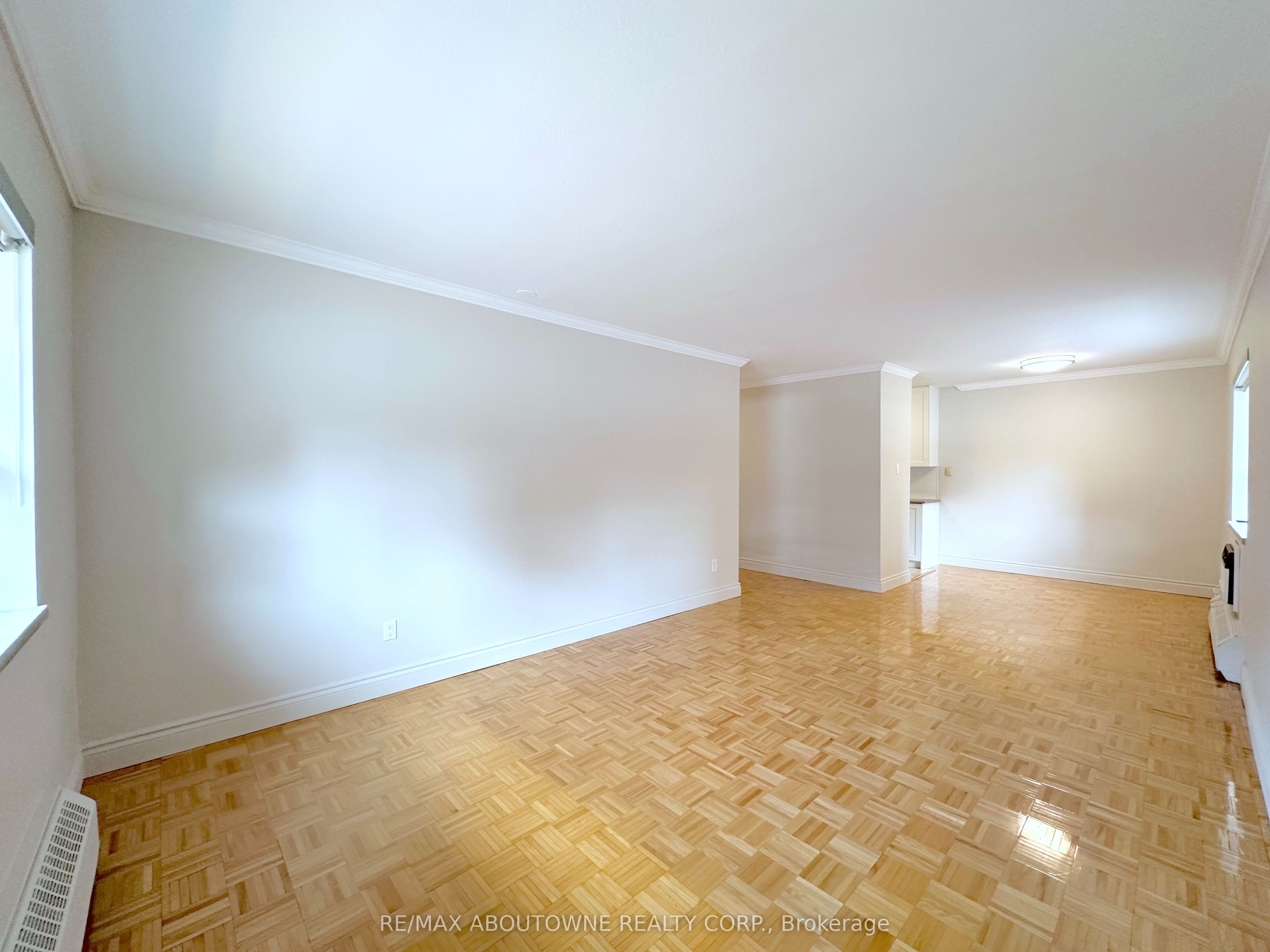 135 Allan Street 109 Property Photo 3
