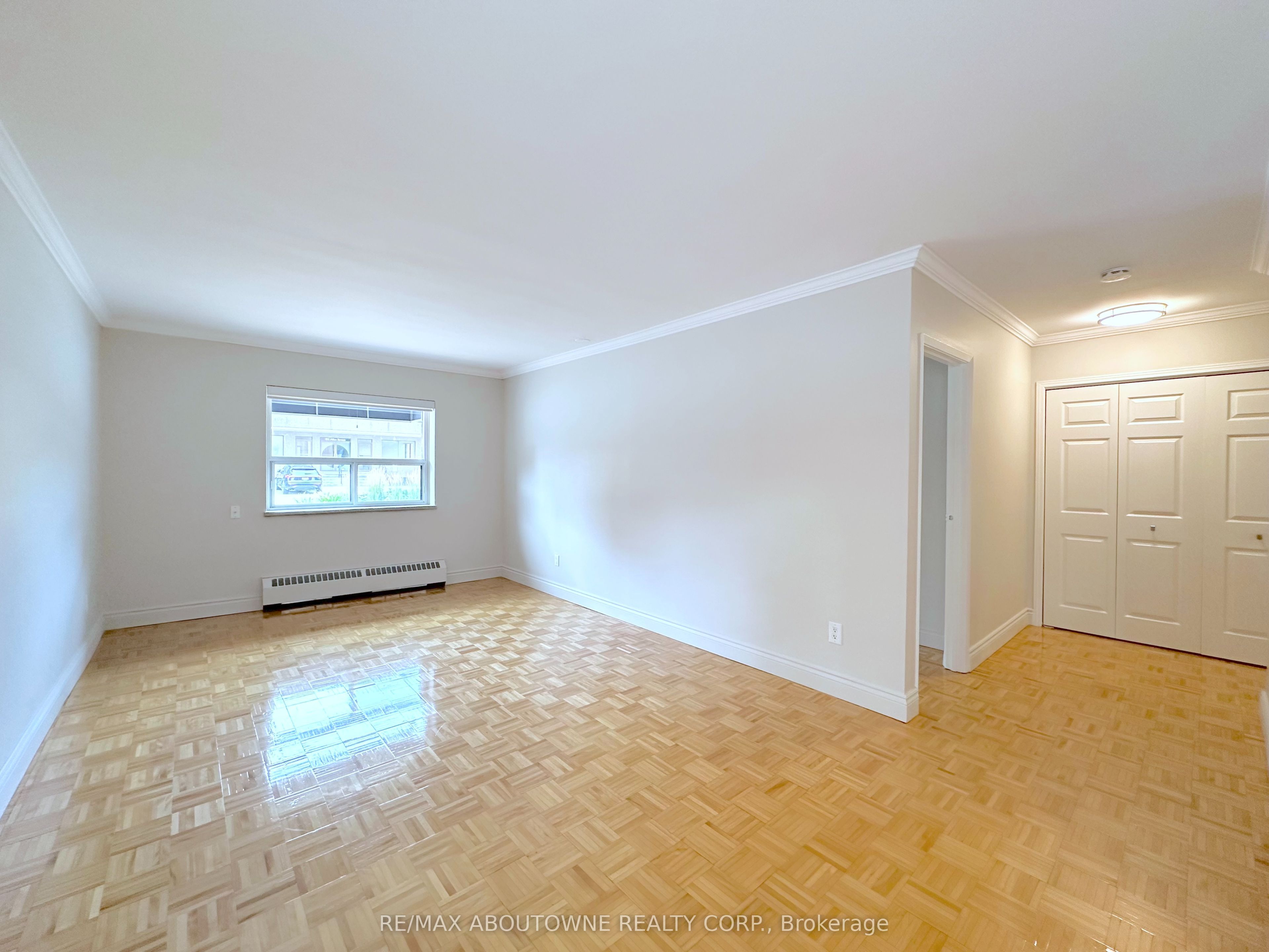 135 Allan Street 109 Property Photo 5