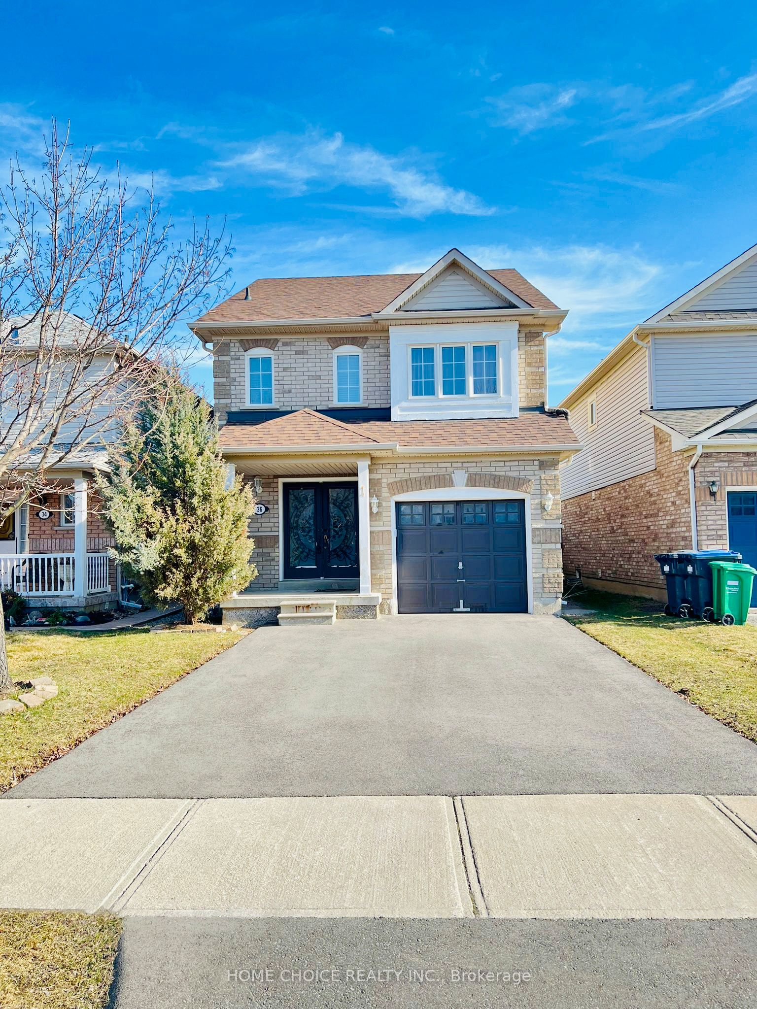 36 Earl Grey Crescent Property Photo 1