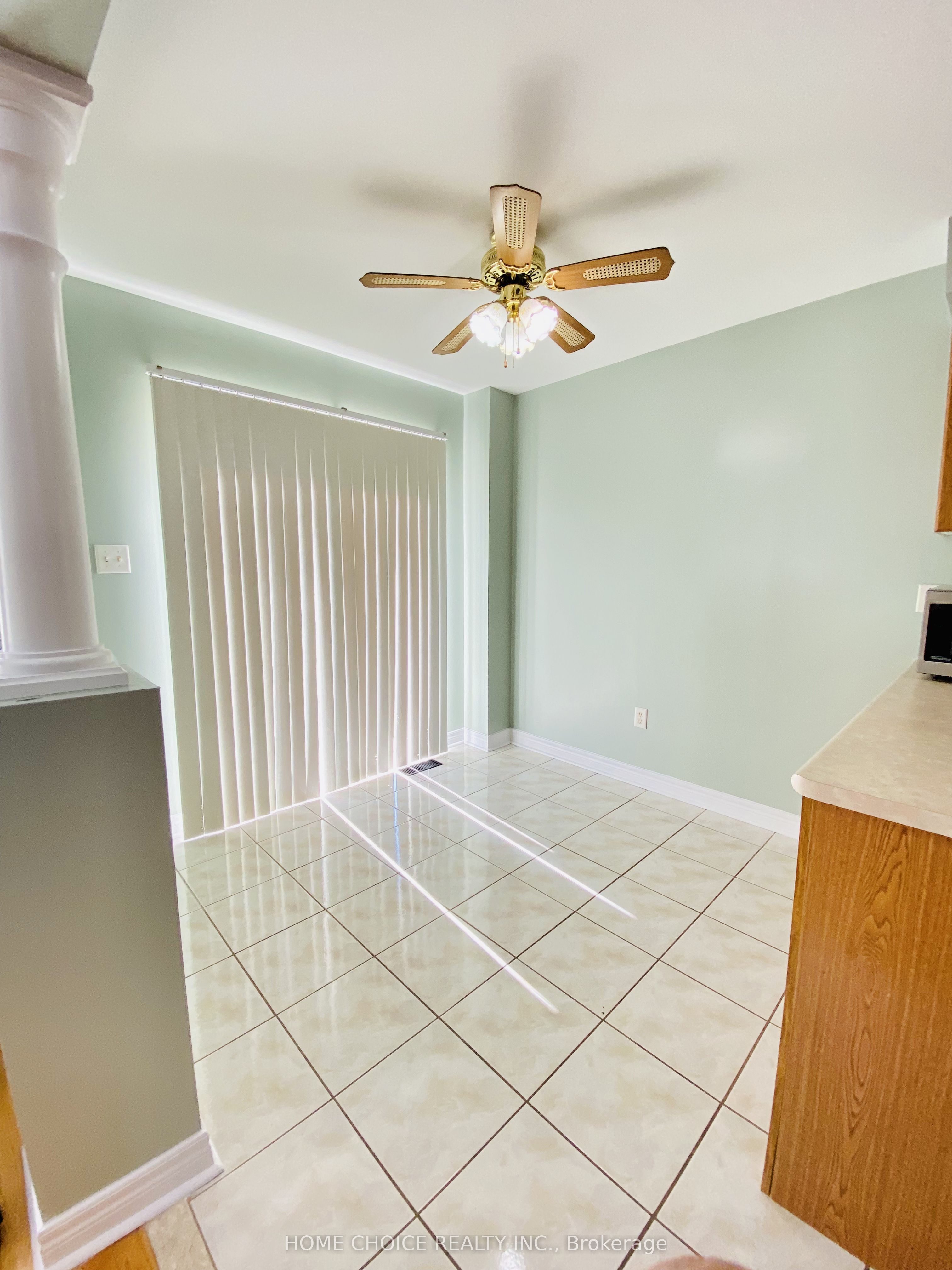36 Earl Grey Crescent Property Photo 7