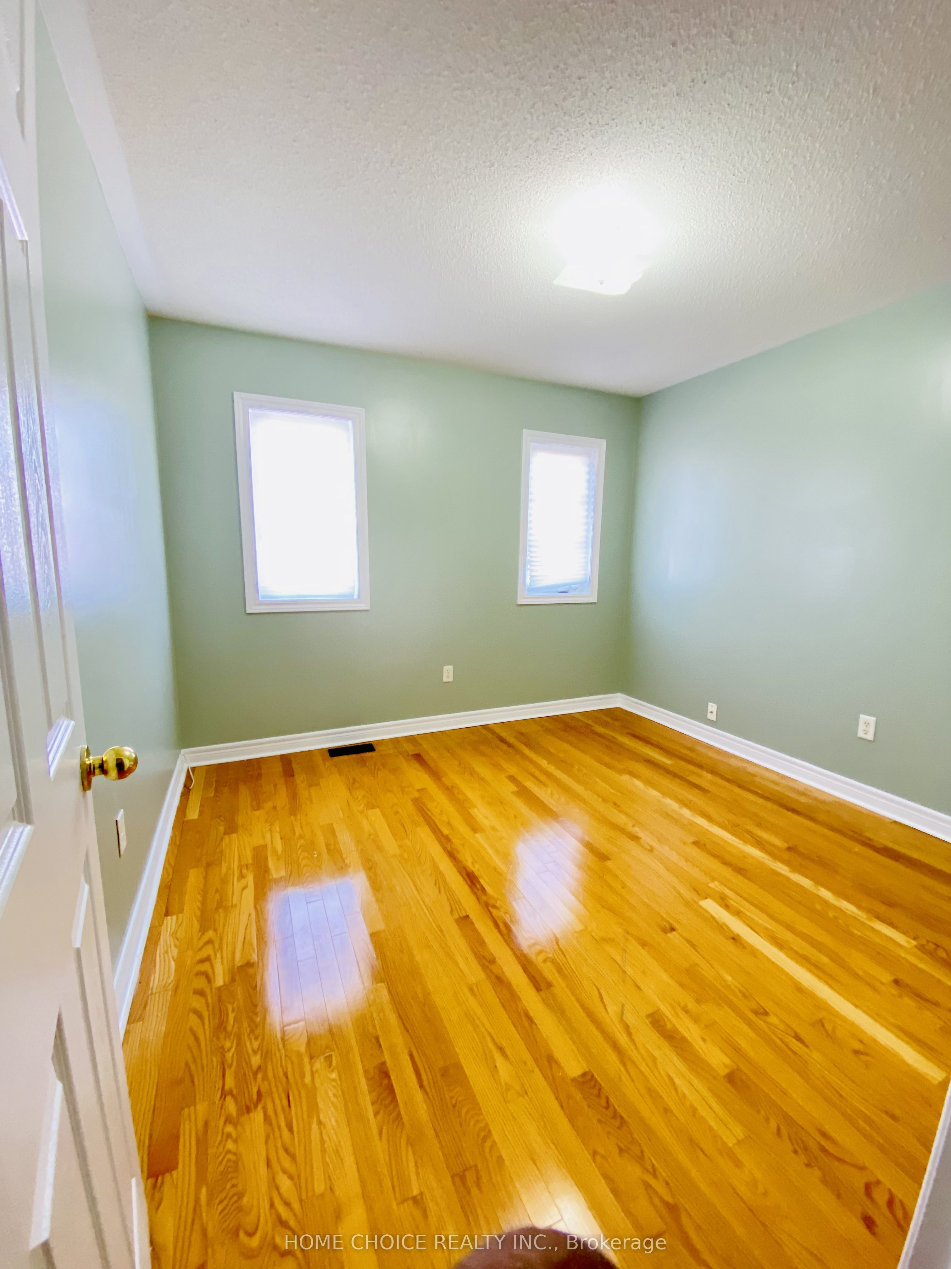 36 Earl Grey Crescent Property Photo 10