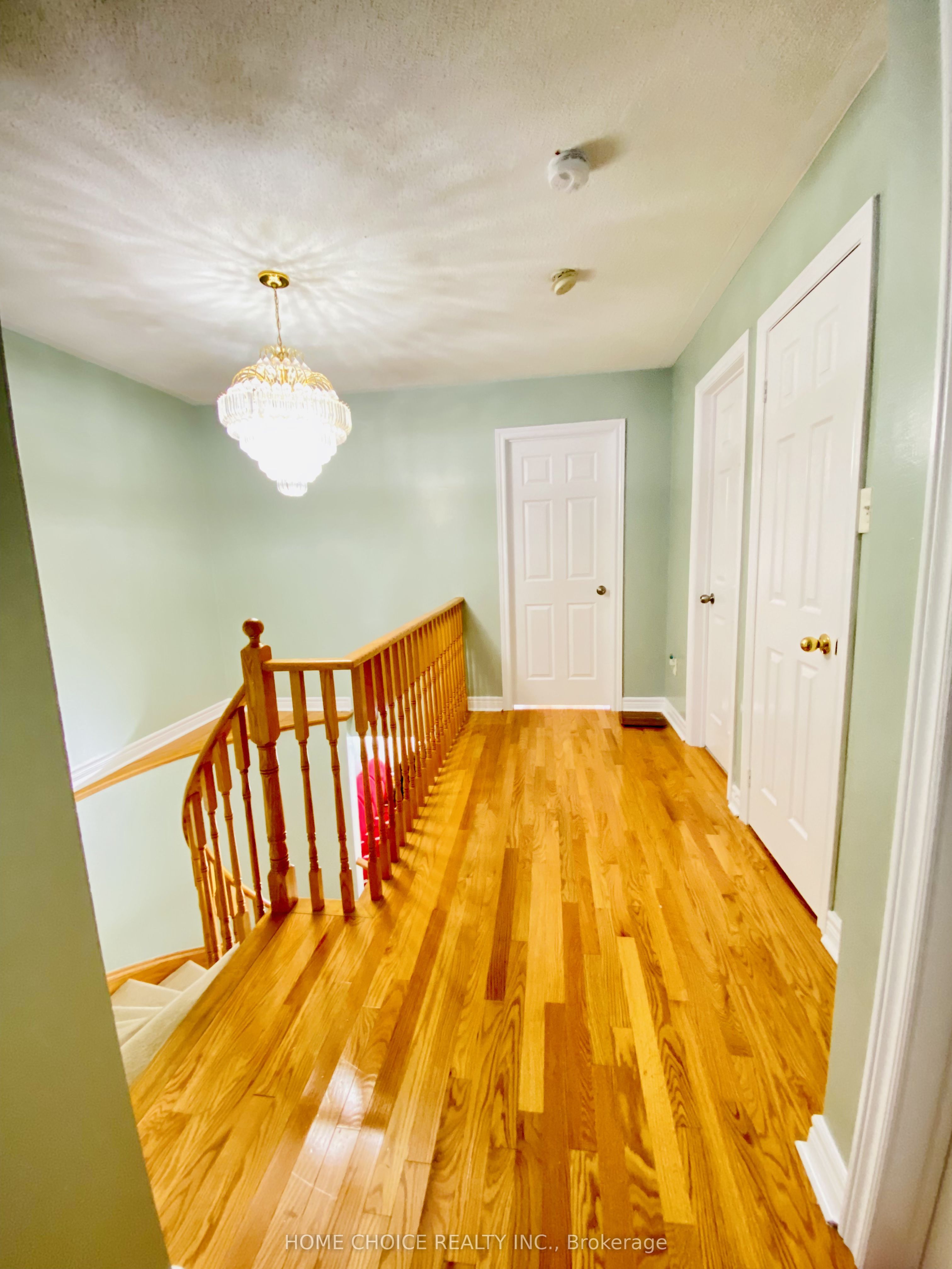 36 Earl Grey Crescent Property Photo 12
