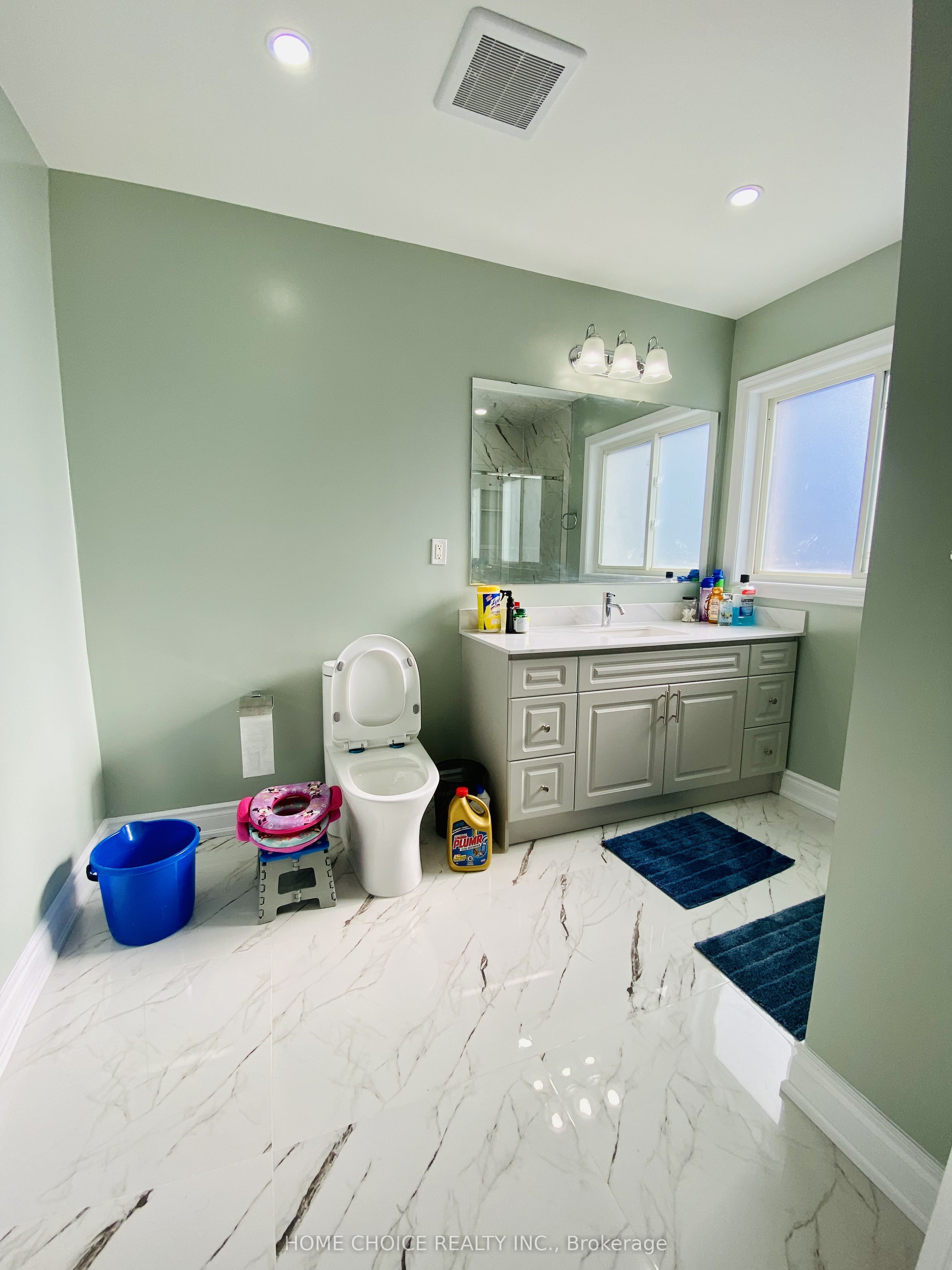 36 Earl Grey Crescent Property Photo 18