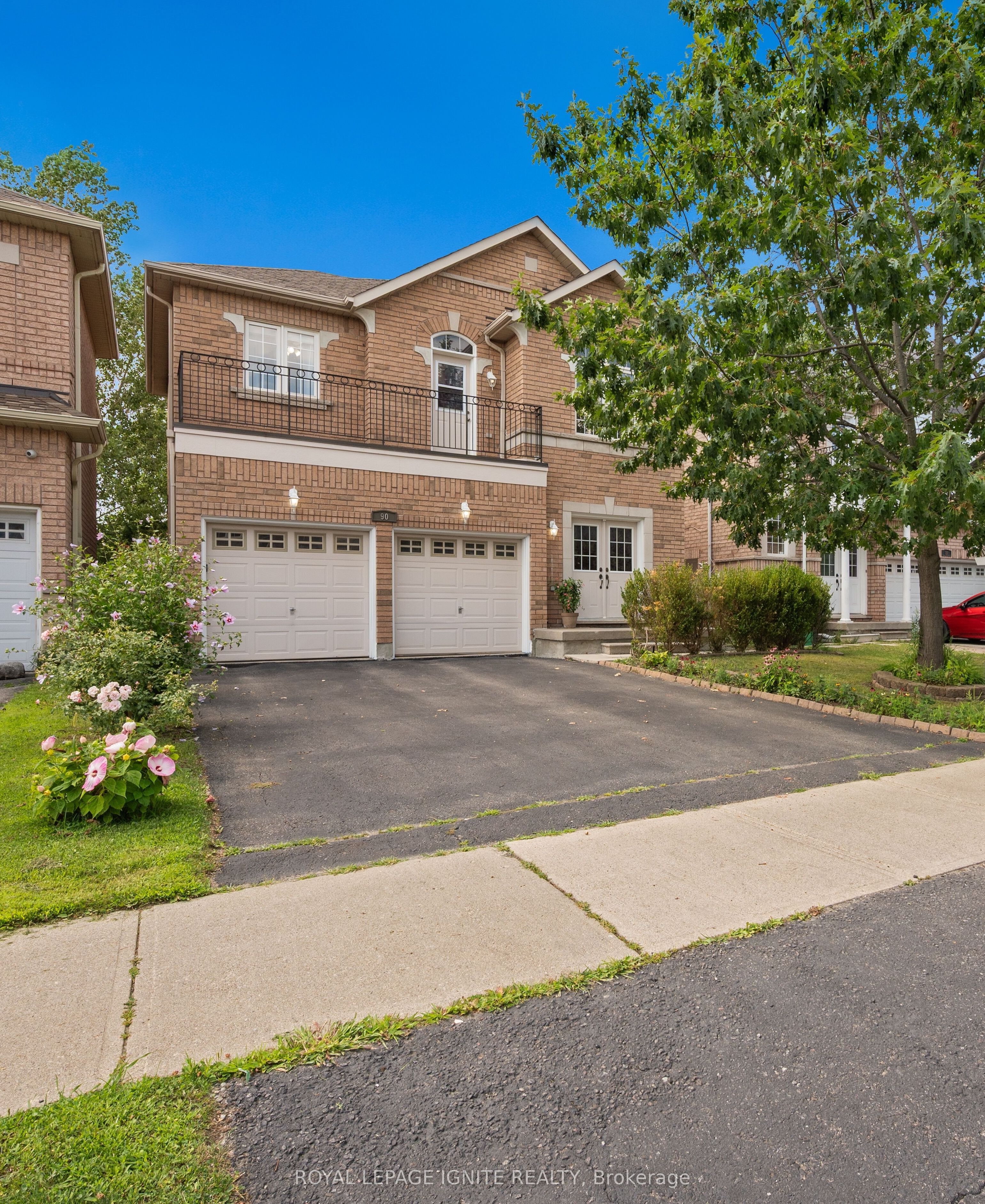 90 Sir Jacobs Crescent Property Photo 2