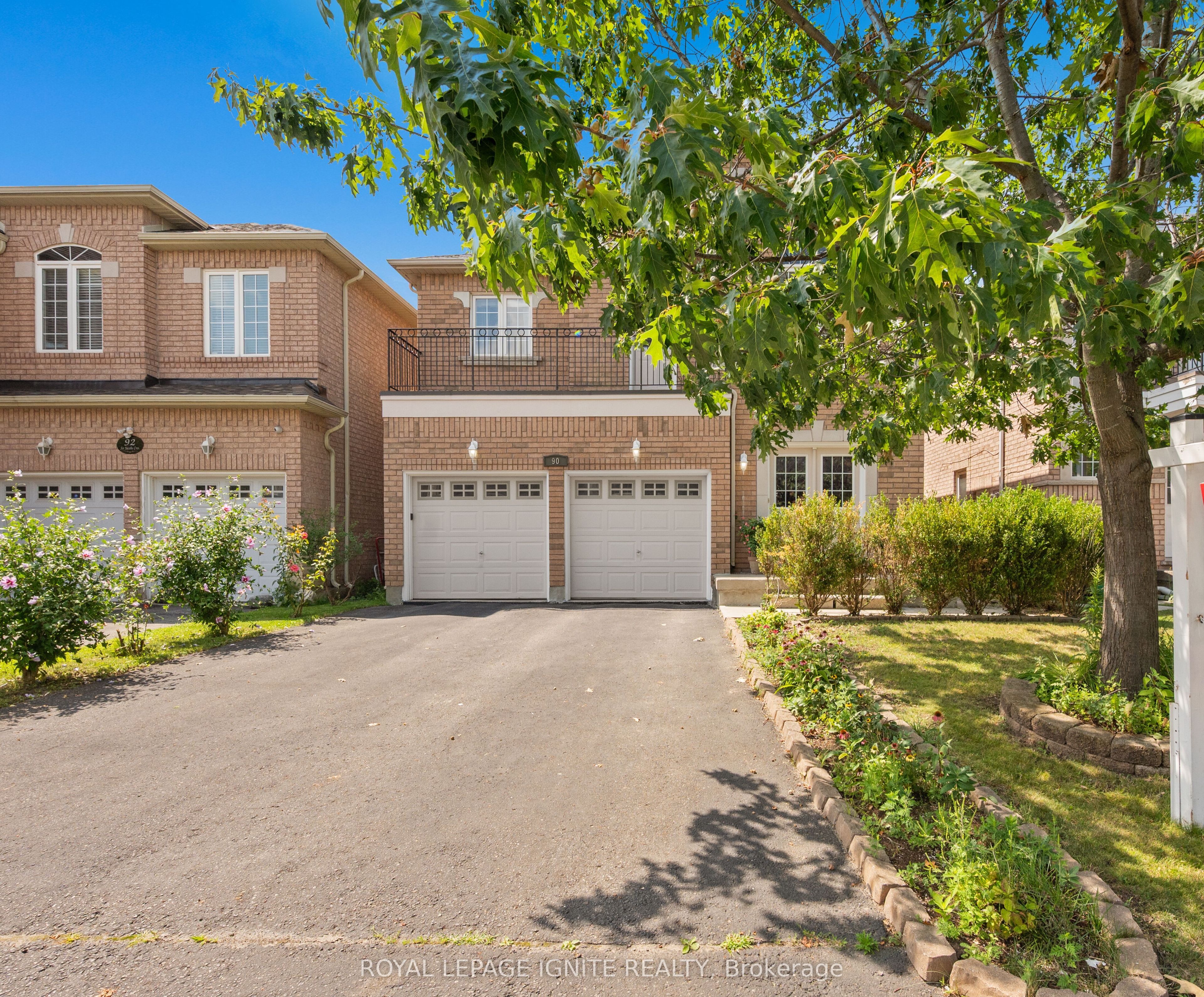 90 Sir Jacobs Crescent Property Photo 3