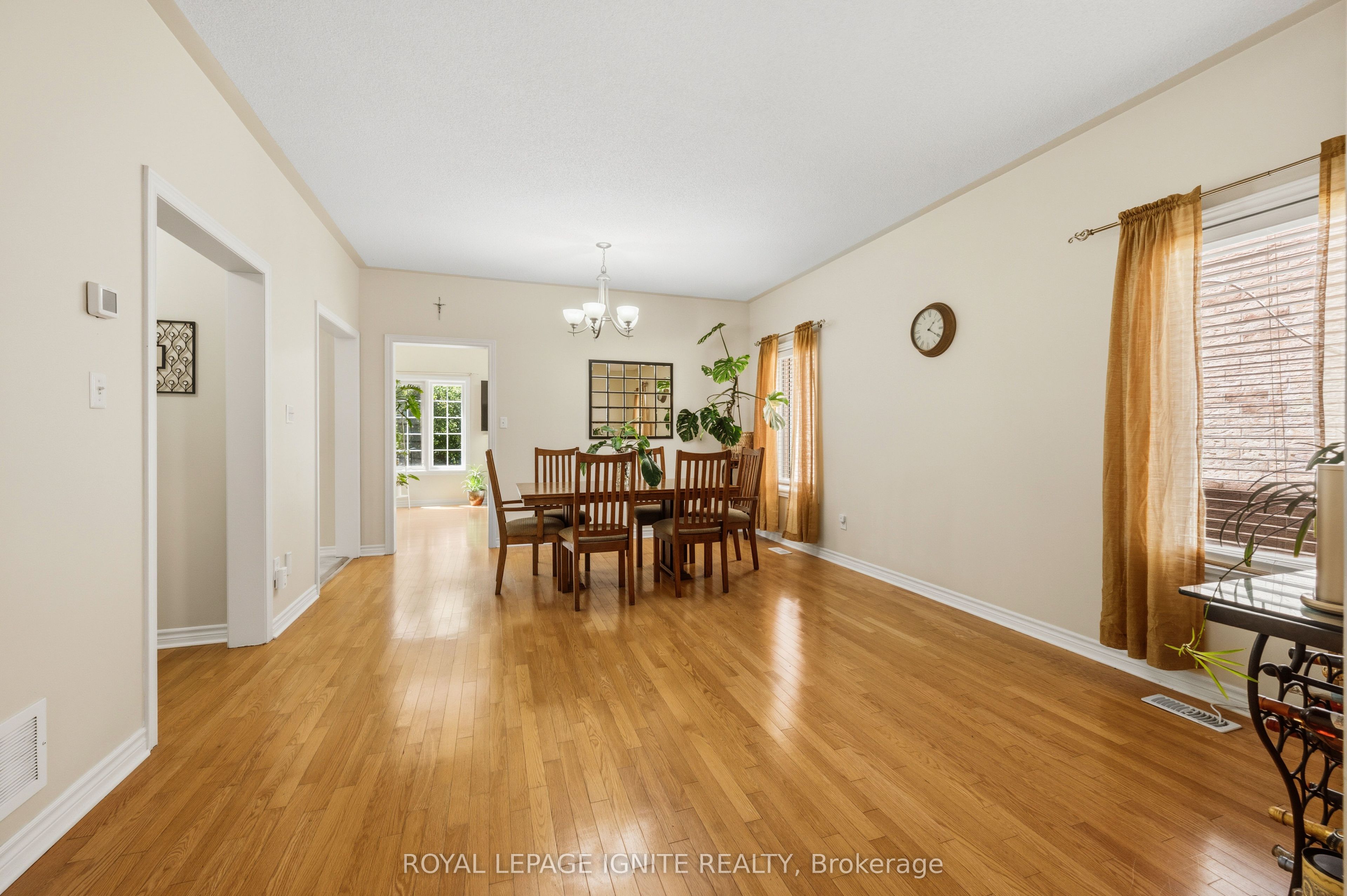 90 Sir Jacobs Crescent Property Photo 7