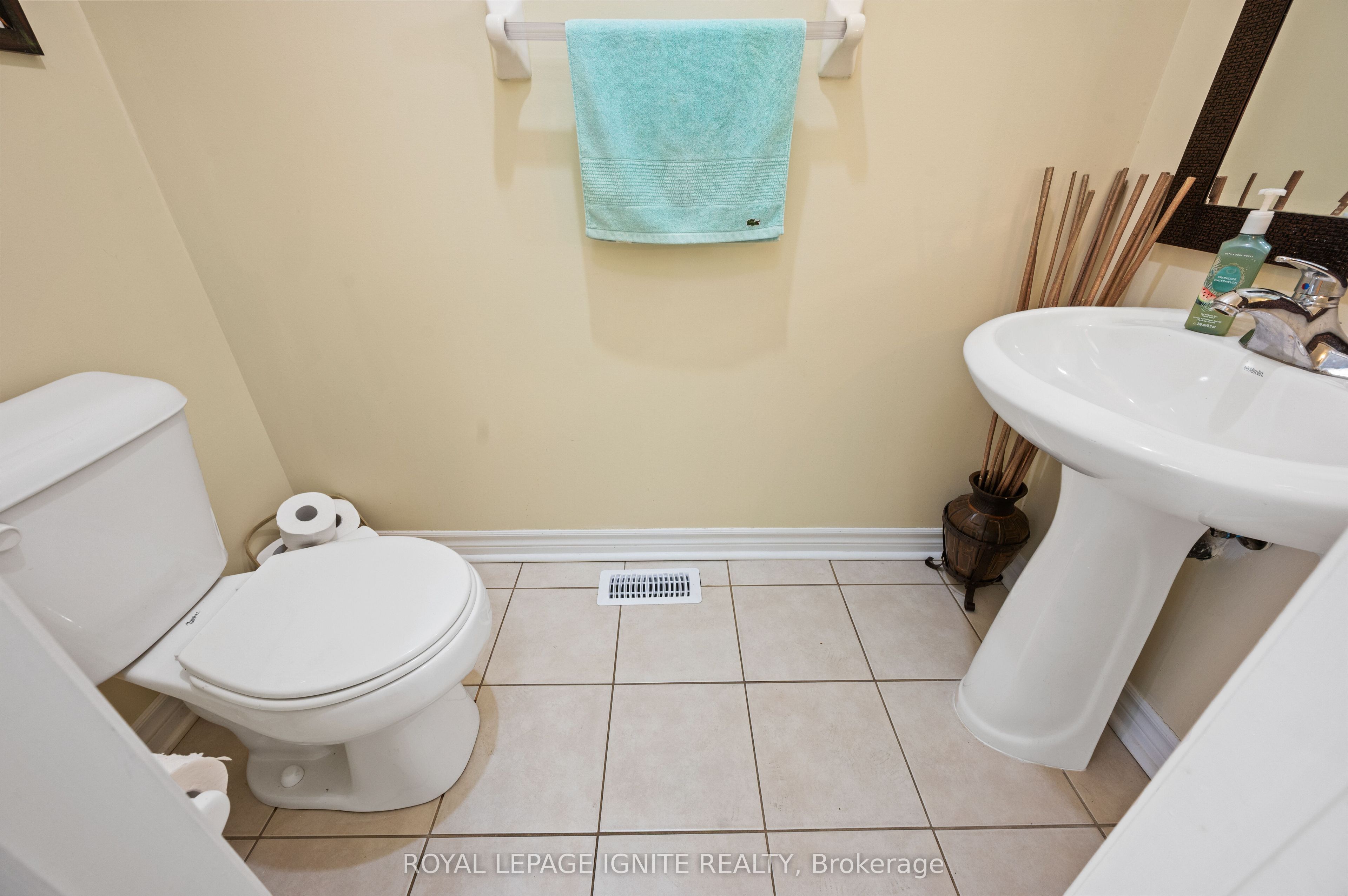 90 Sir Jacobs Crescent Property Photo 20