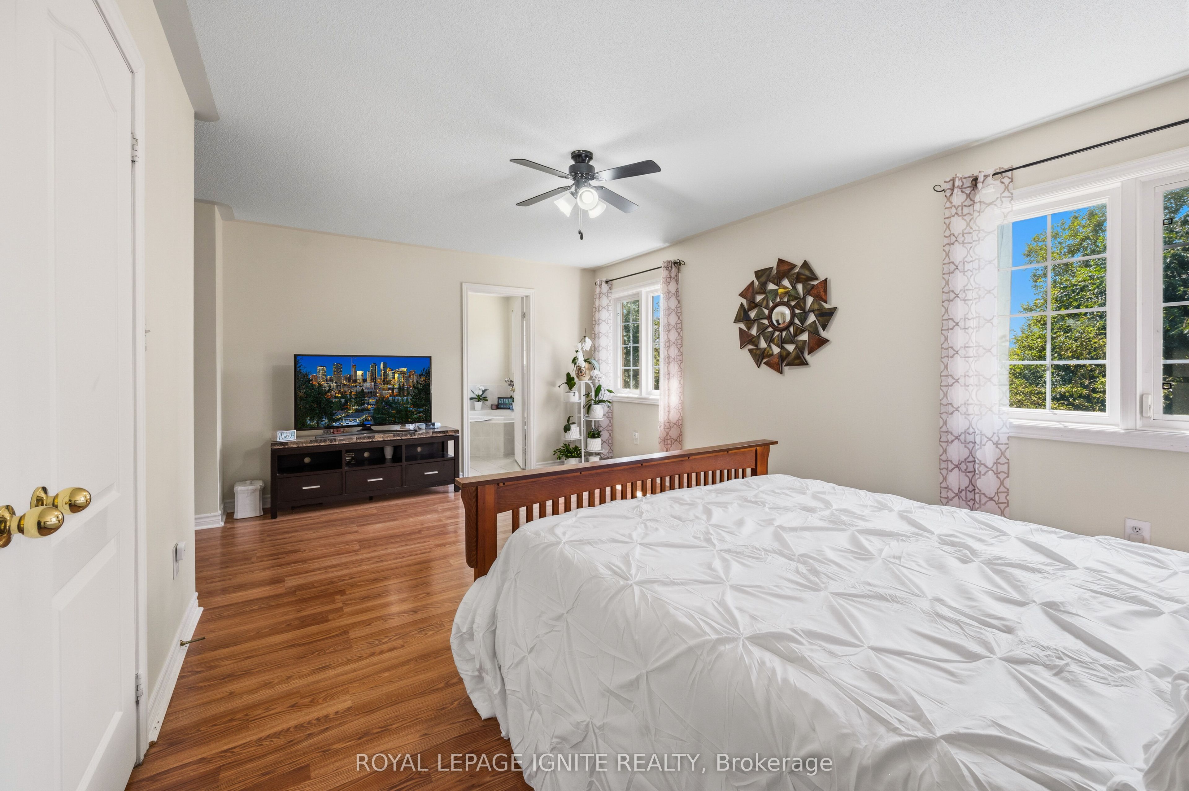90 Sir Jacobs Crescent Property Photo 27