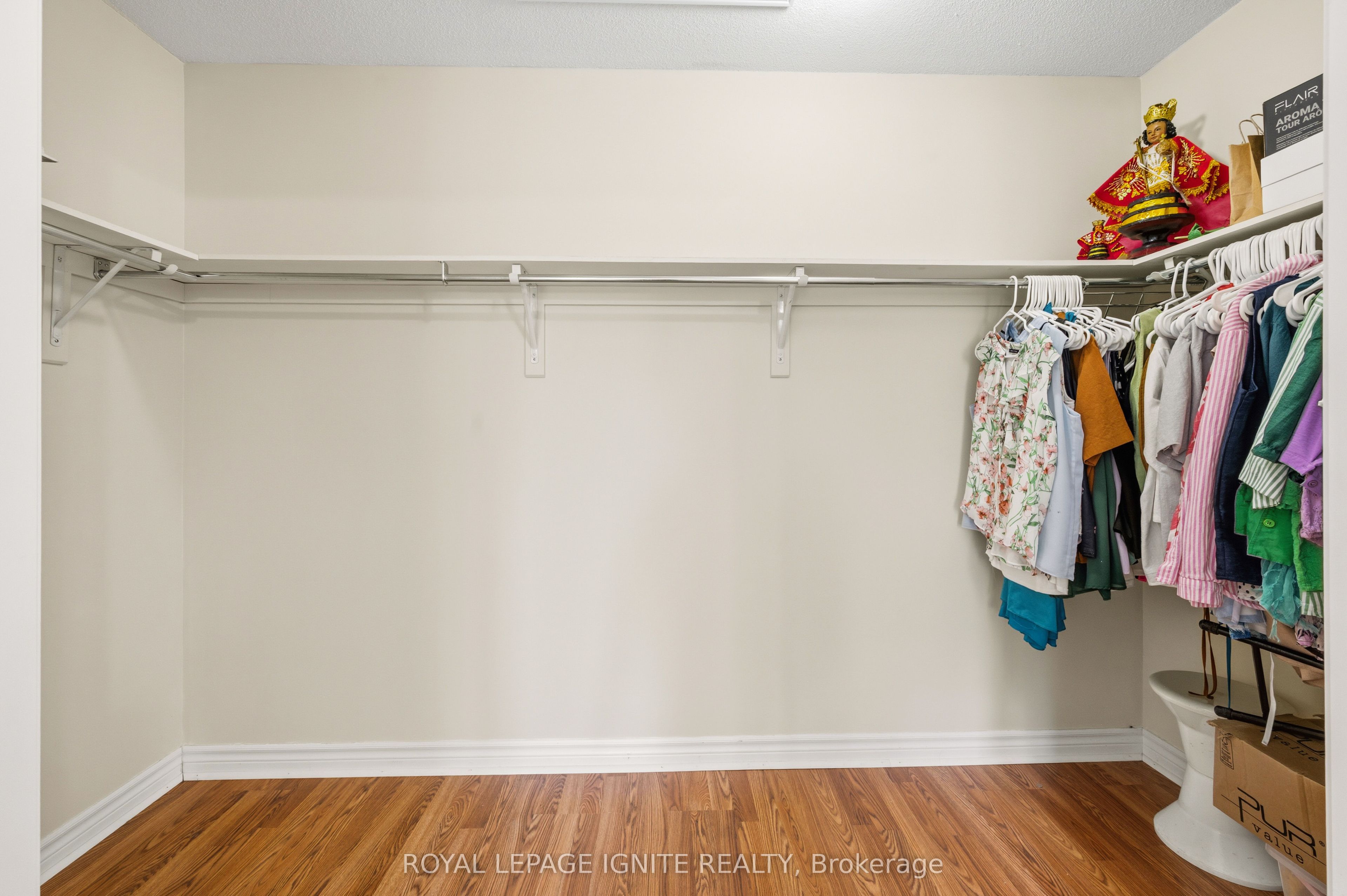 90 Sir Jacobs Crescent Property Photo 28
