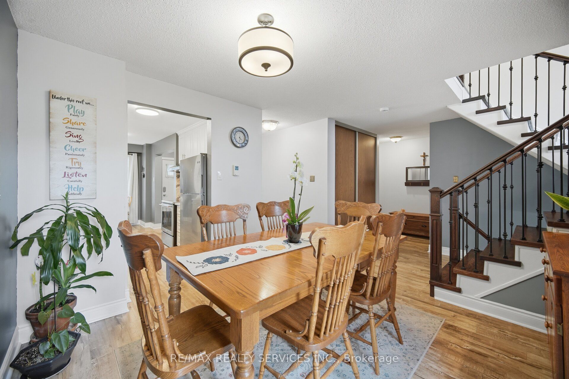 152 Weybridge Trail Property Photo 13