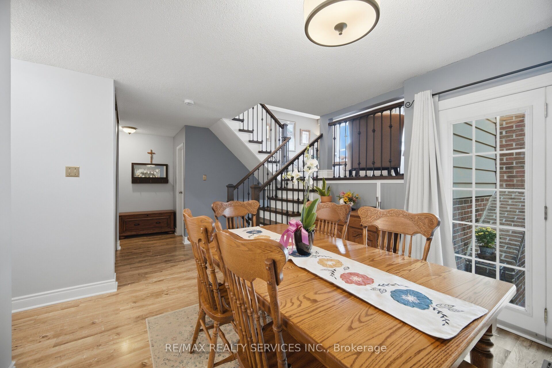 152 Weybridge Trail Property Photo 14