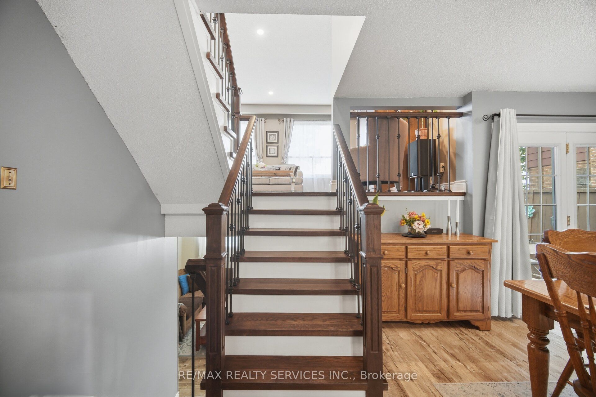 152 Weybridge Trail Property Photo 15