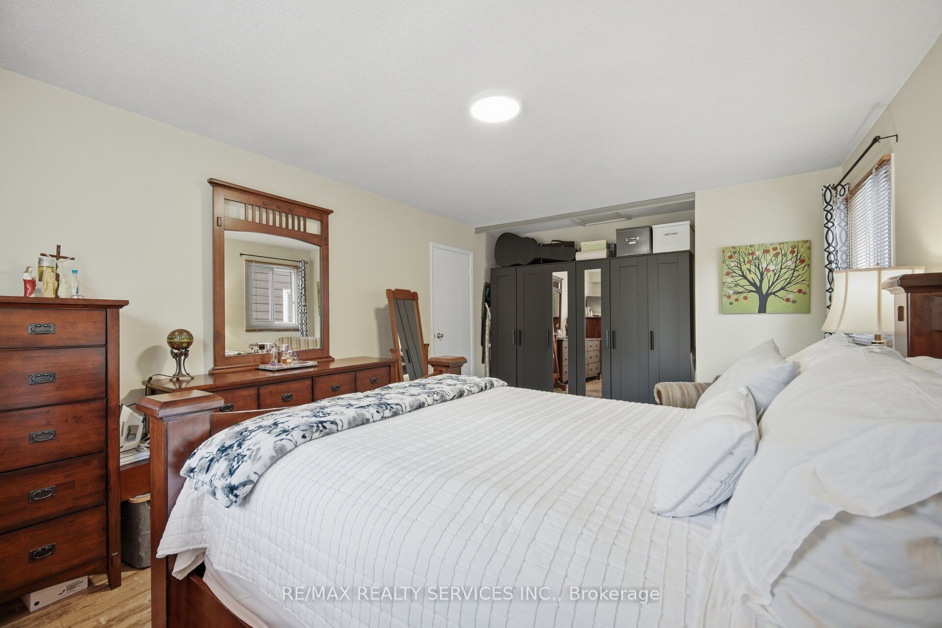 152 Weybridge Trail Property Photo 23